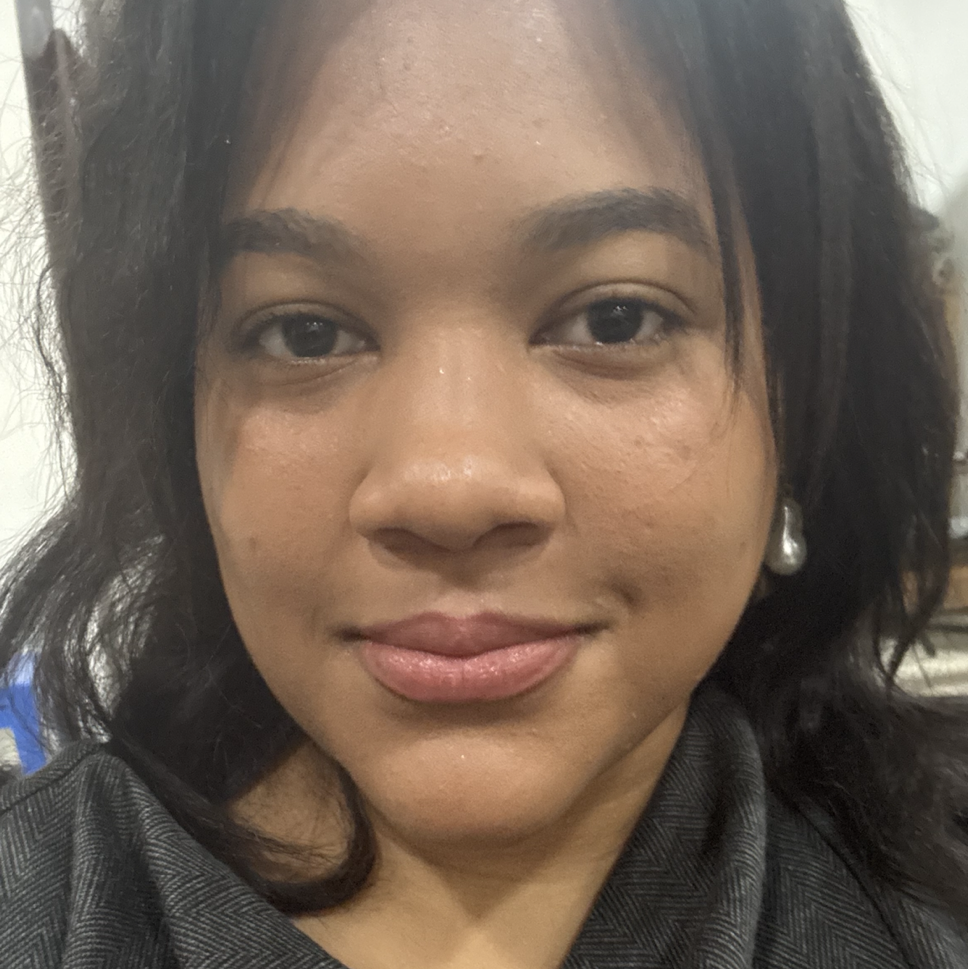 Isairi, UGC creator