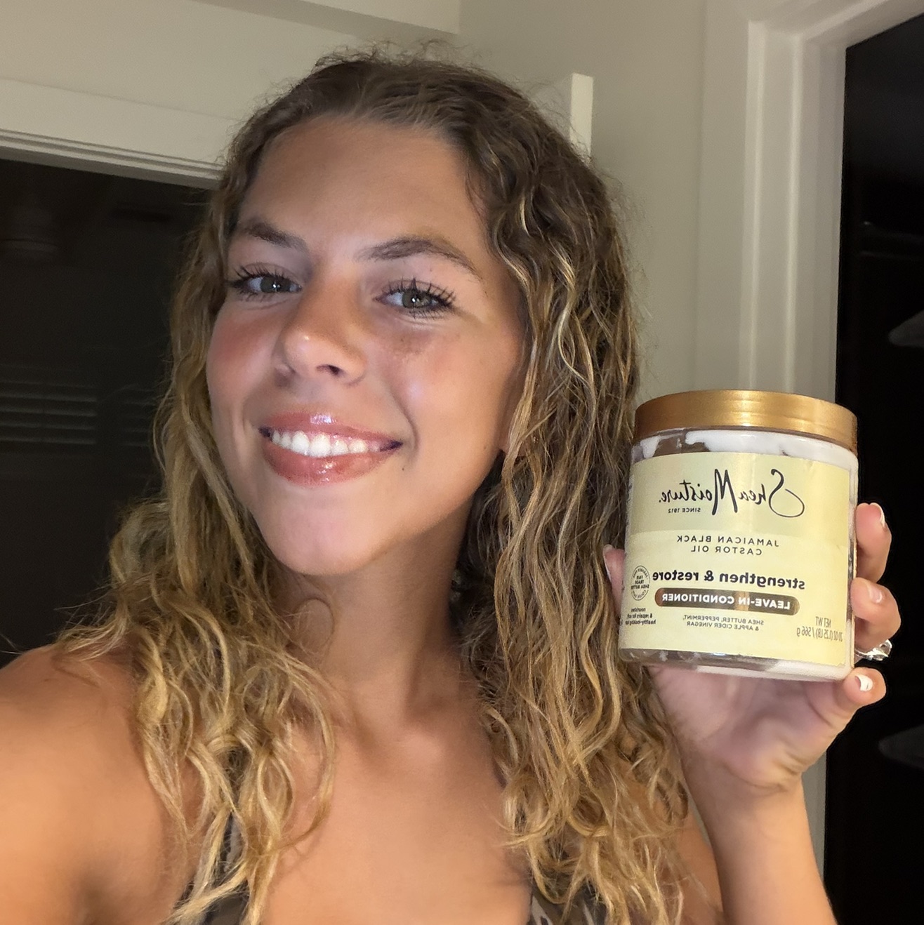 Zoe De Varona, UGC creator