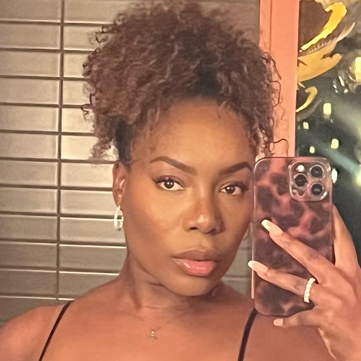 Pamela Lee, UGC creator