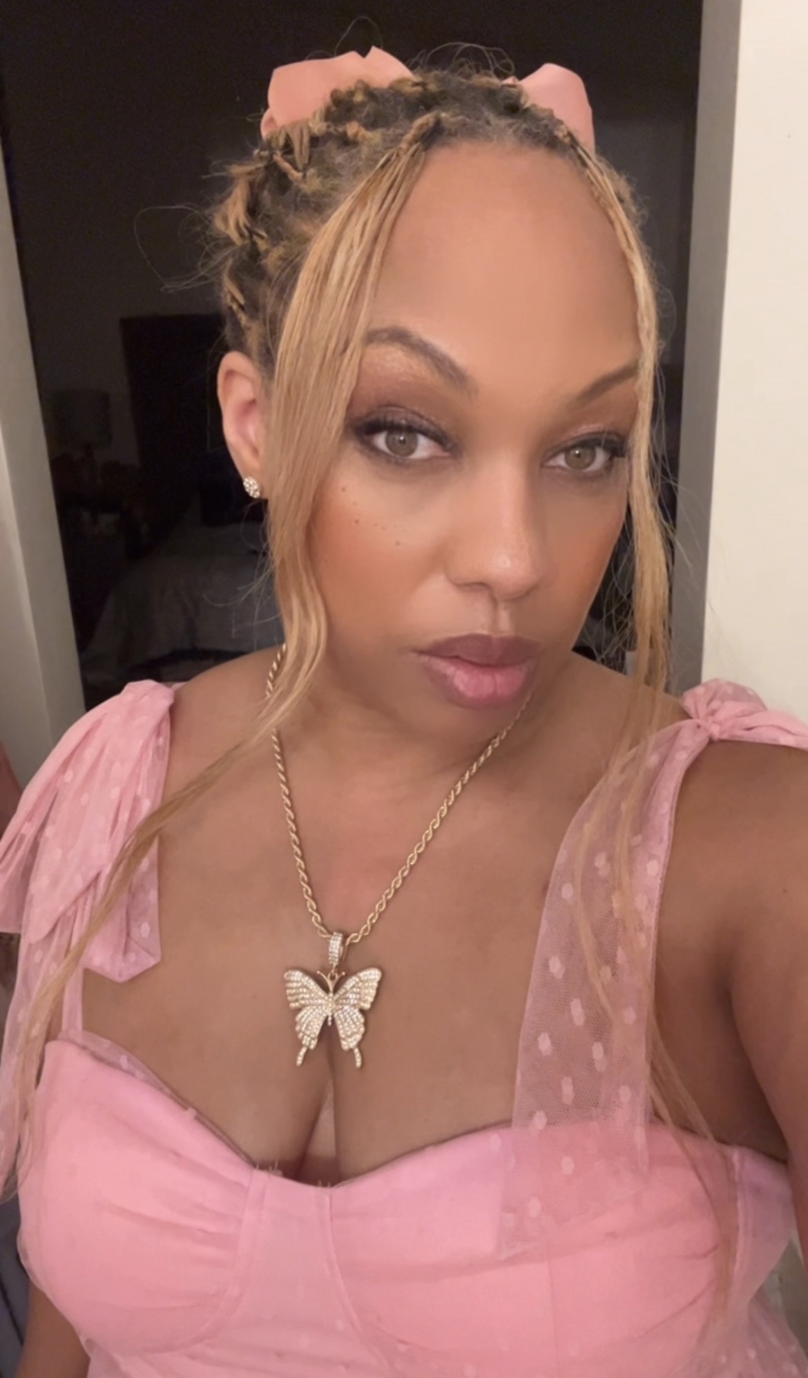 Amber Valentina, UGC creator
