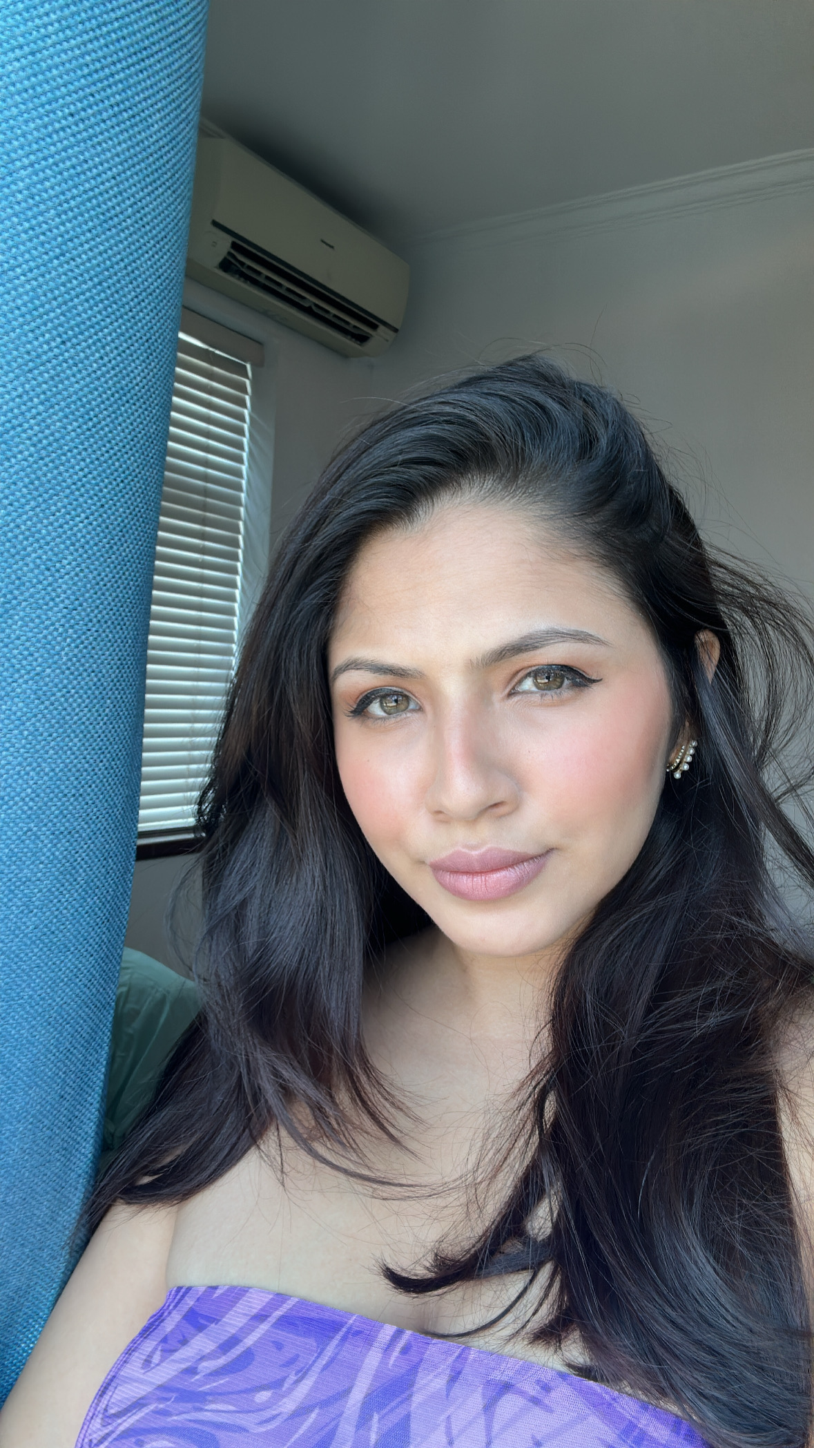 Xinelli Dharani, UGC creator