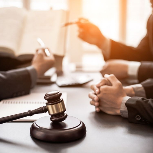 شیرین عجم دوست وکیل دادگستری