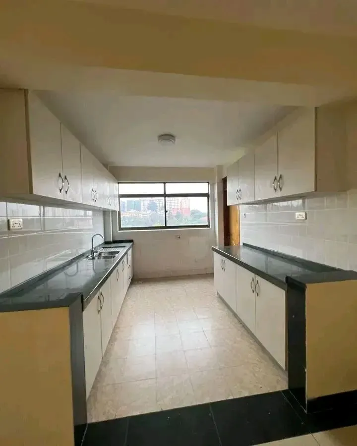 4 bedroom Apartment for rent - Kshs 100,000/mo -  in Kilimani around Yaya Centre, Argwings Kodhek Road, Nairobi, Kenya, Nairobi - main property image