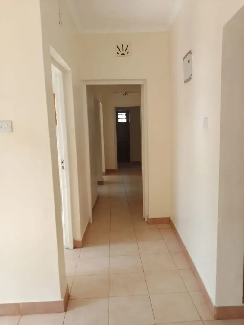 4 bedroom Apartment for rent - Kshs 100,000/mo -  in Karen around karen-end corner lounge Karen, Nairobi, Nairobi, Kenya, Nairobi - property image 2