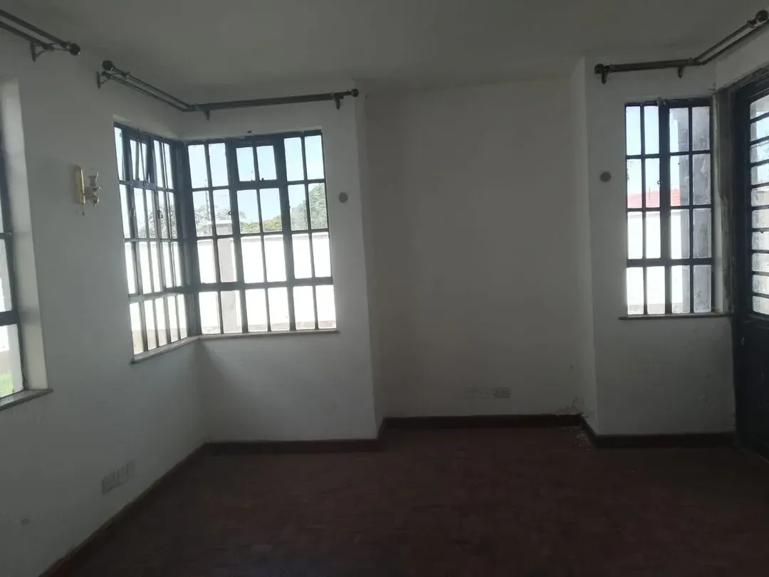 4 bedroom Apartment for rent - Kshs 200,000/mo -  in Karen around Karen Police Station, Ngong Road, Nairobi, Kenya, Nairobi - property image 3