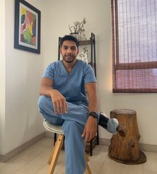 Dr. Alexander Salazar