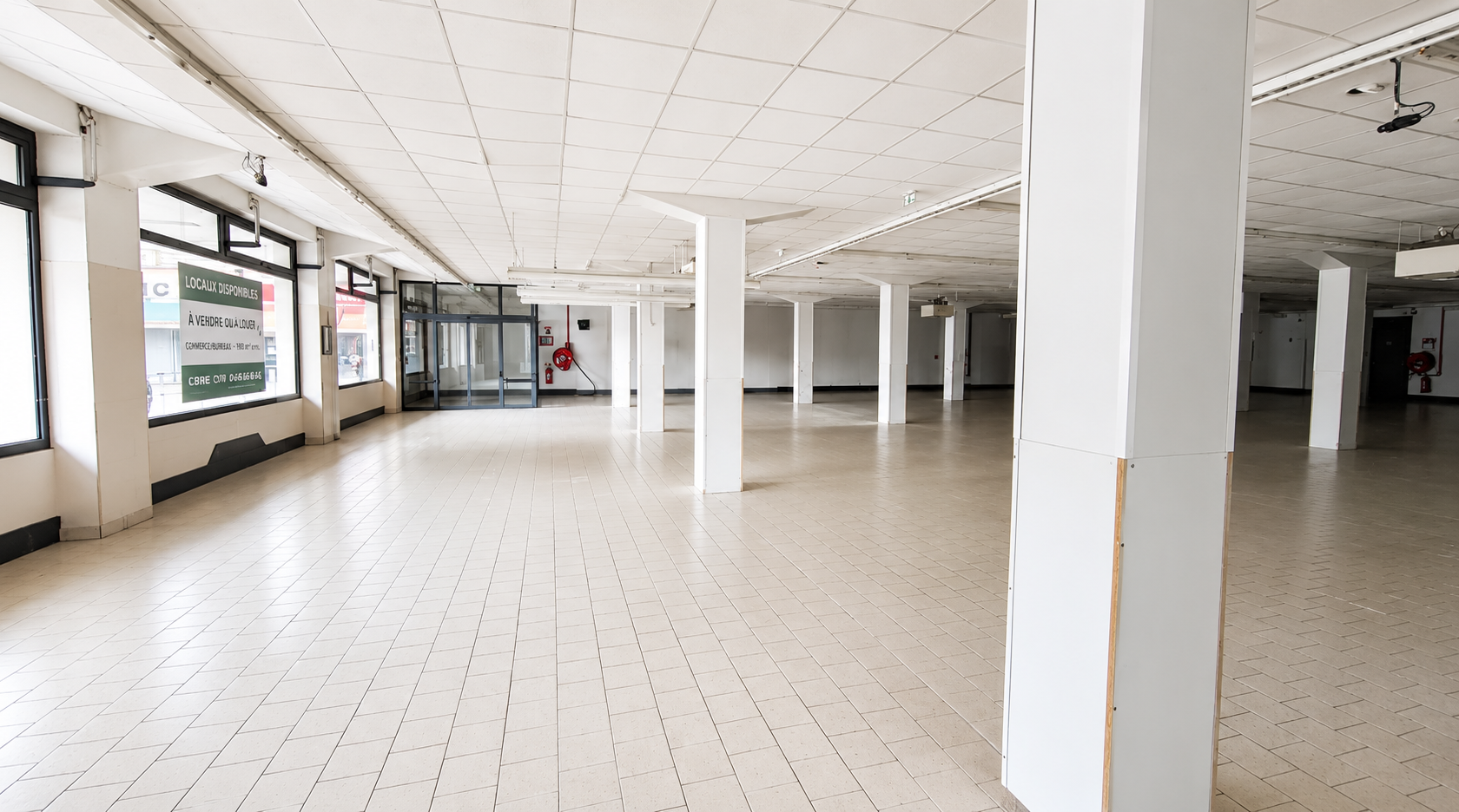 Vente de murs libres Local commercial 880 m² Besançon - 3