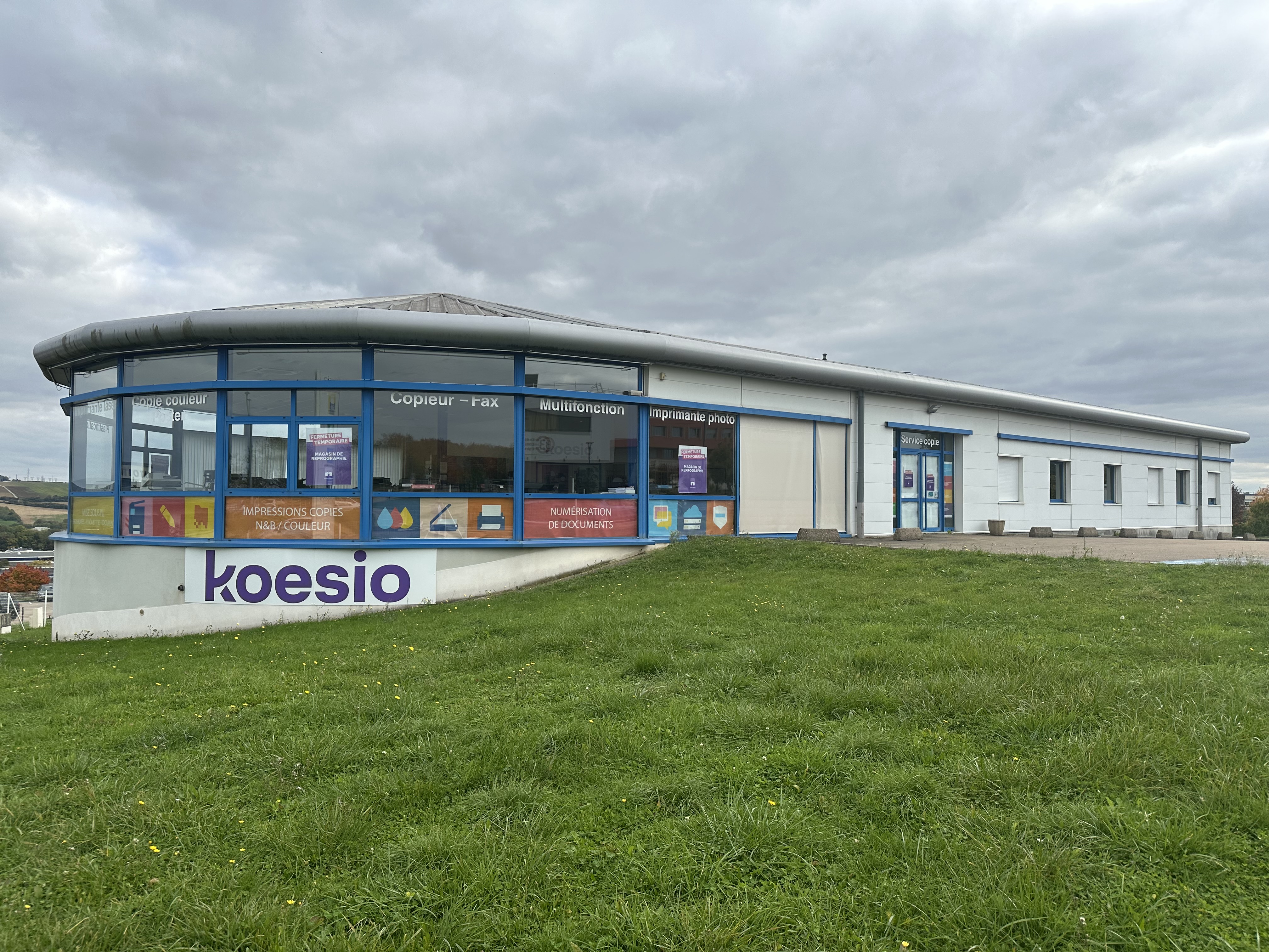 Location Entrepôt 1 323 m² Auxerre