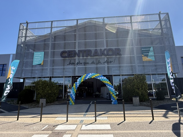 Location pure Local commercial 1 056 m² Semécourt