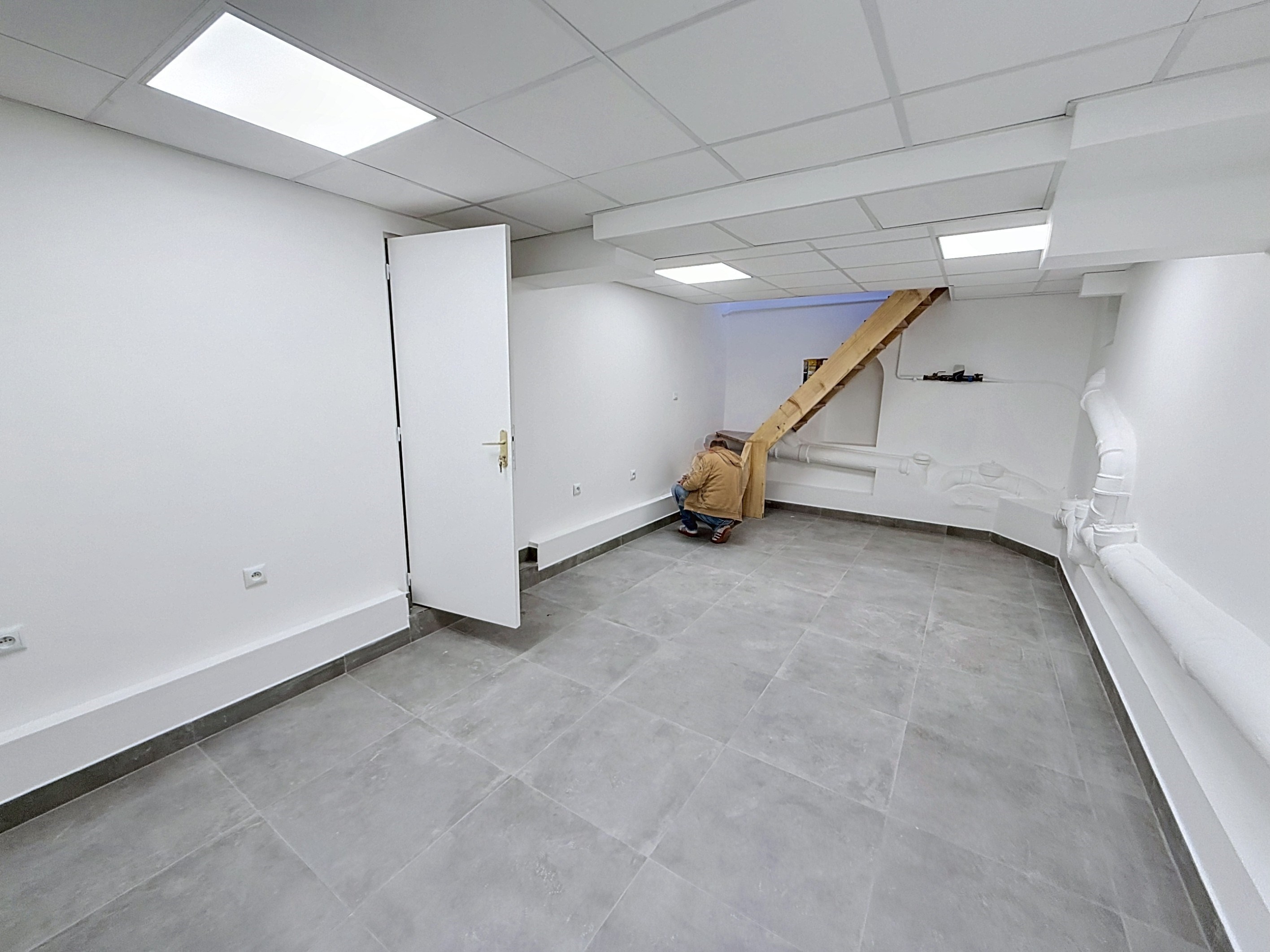 Location pure Local commercial 50 m² Paris - 4