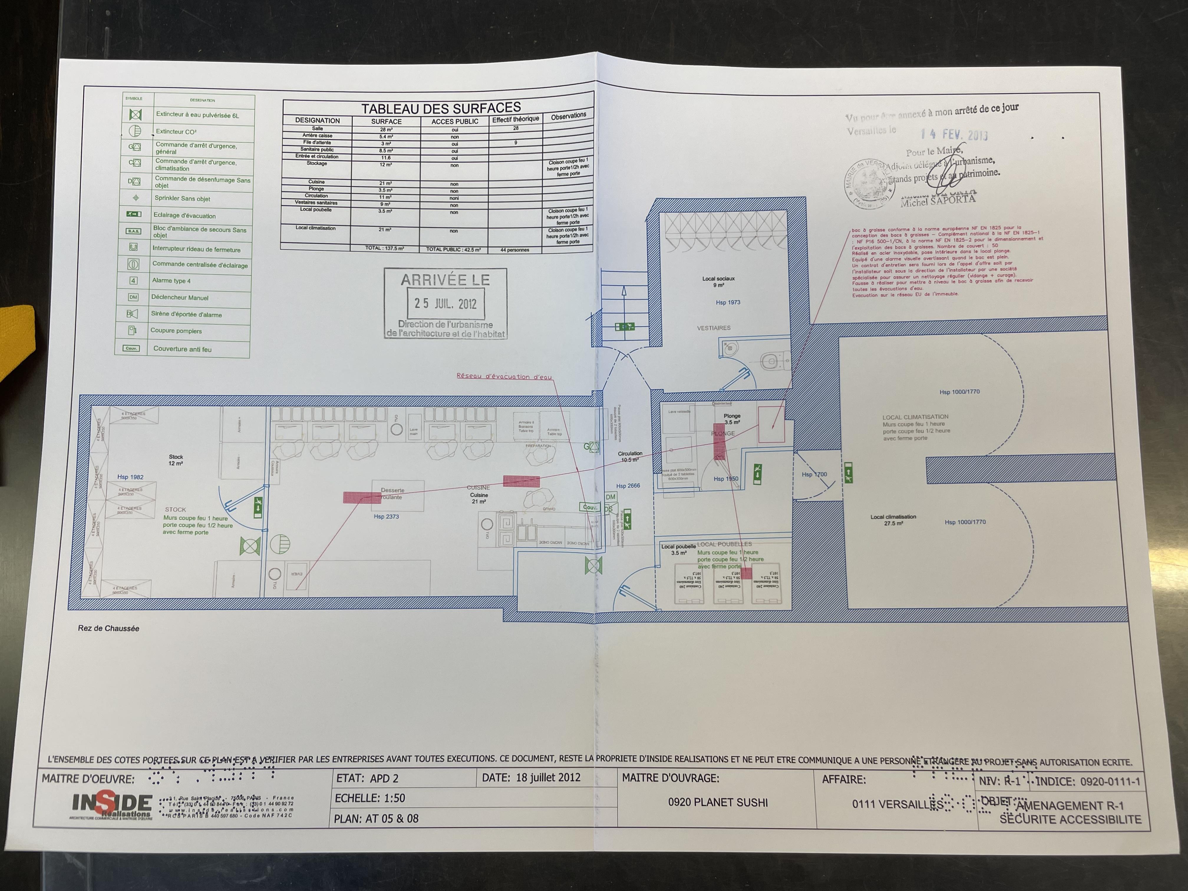 Location pure Local commercial 138 m² Versailles - 5