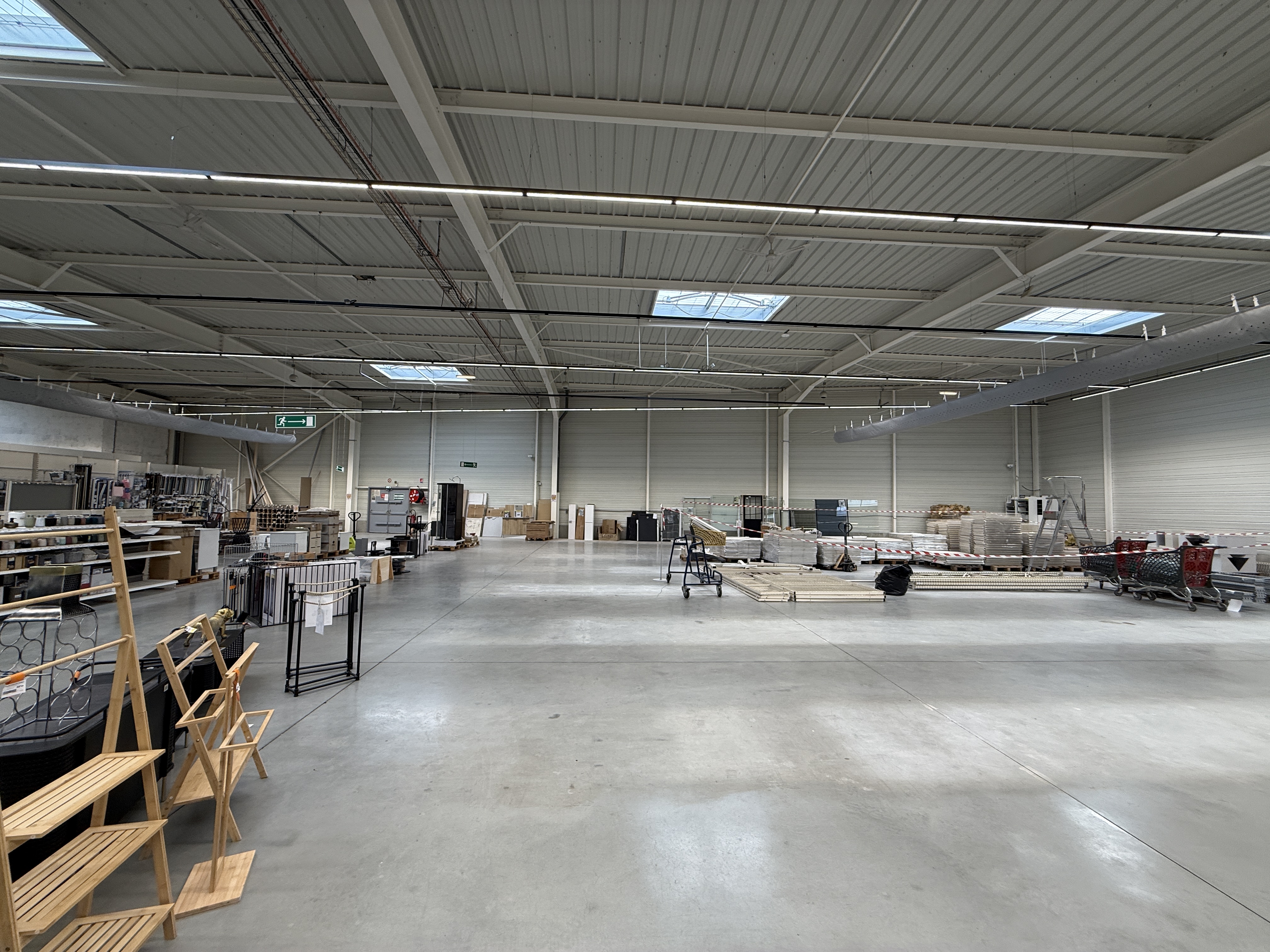 Location pure Local commercial 3 253 m² Roanne - 6