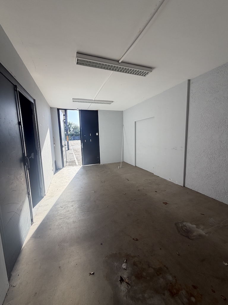 Location Entrepôt 770 m² La Teste-de-Buch - 8