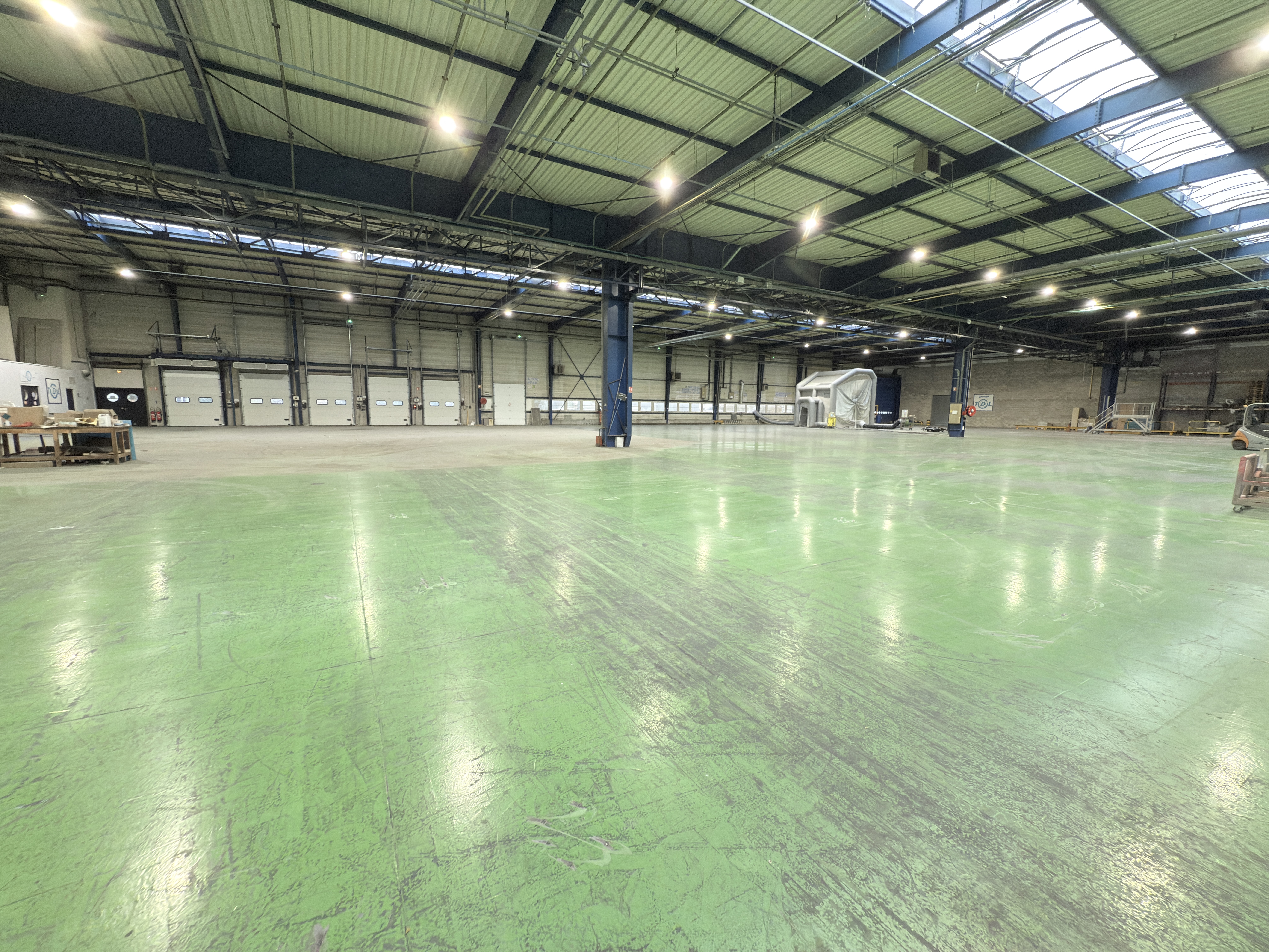 Location Entrepôt 3 740 m² Louvres - 9