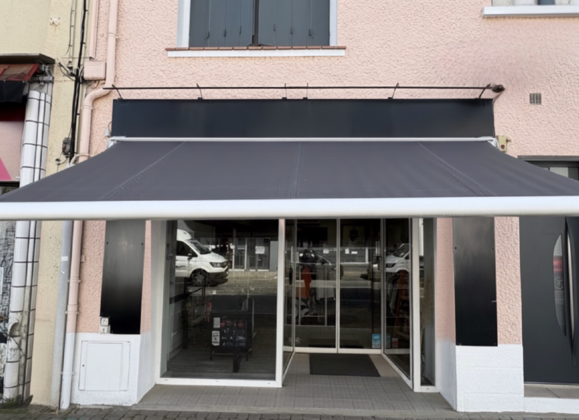 Location pure Local commercial 90 m² Rezé - 2