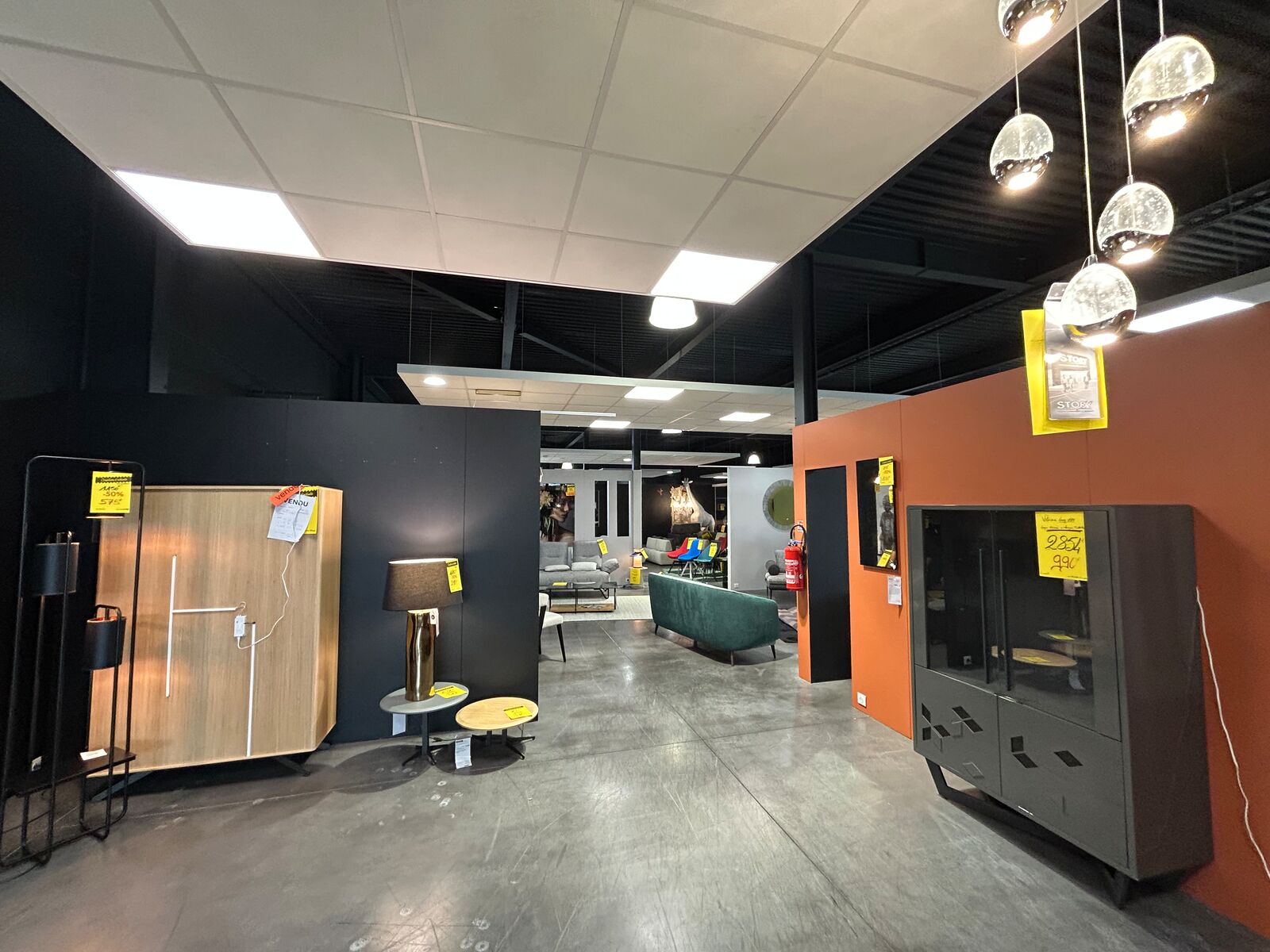 Location pure Local commercial 580 m² Valenciennes - 5