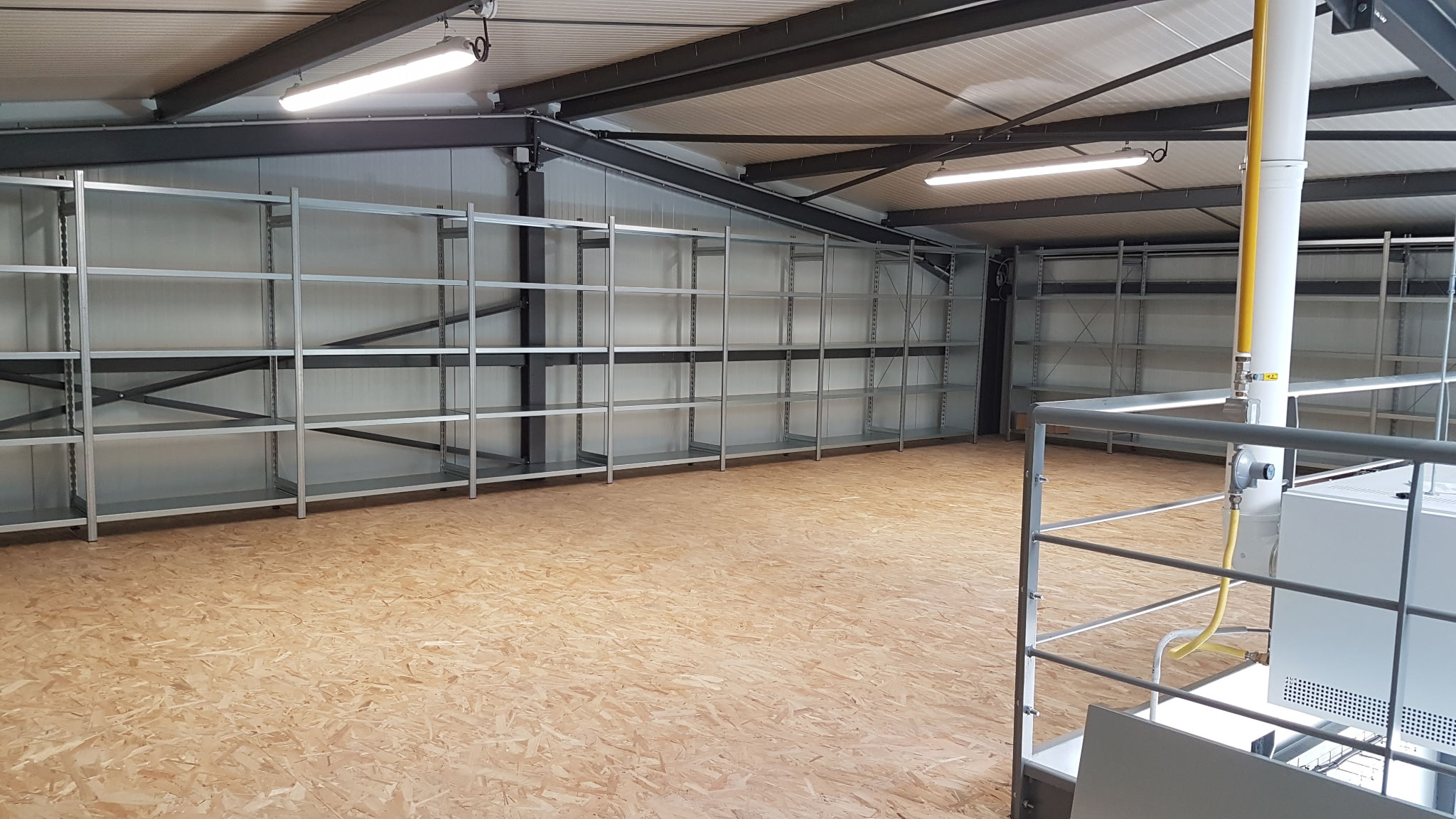 Vente de murs libres Entrepôt 321 m² Ceyzériat - 3