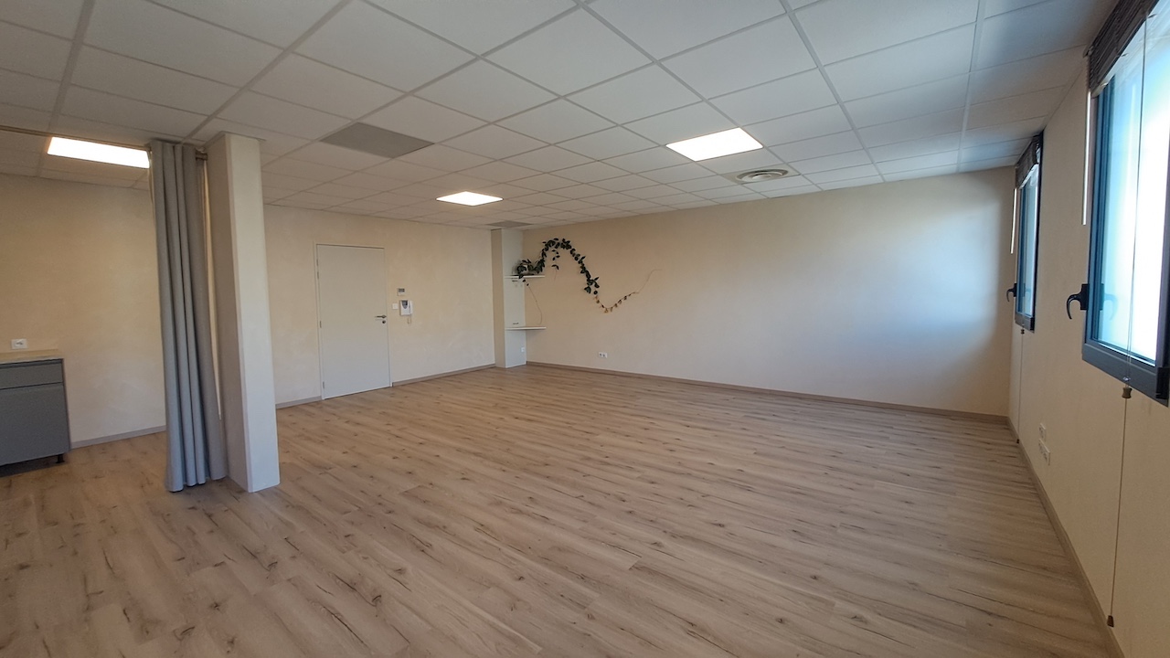 Vente de murs libres Bureaux 52 m² Saint-Herblain - 3