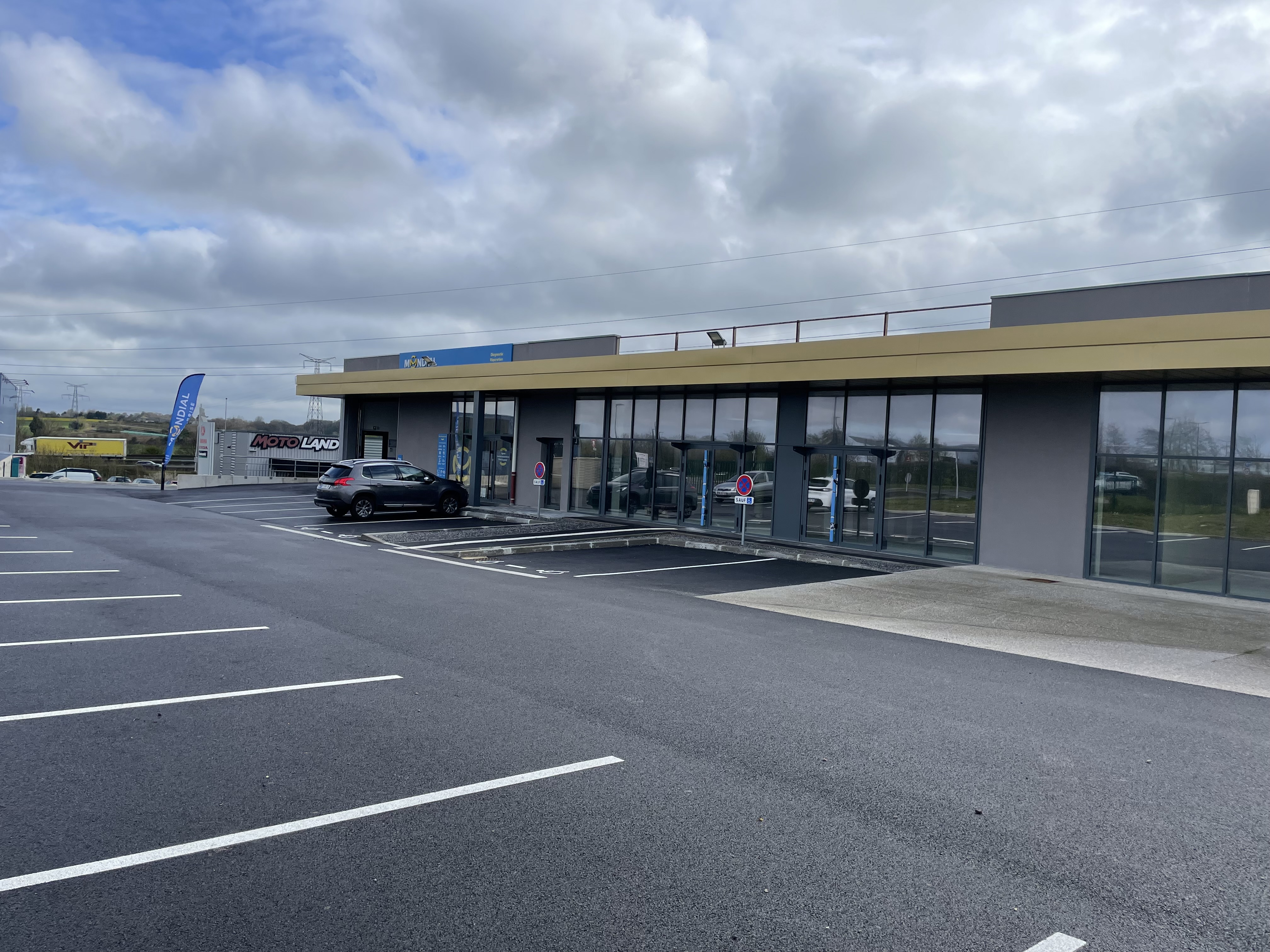 Location pure Local commercial 240 m² Saint-Martin-Boulogne