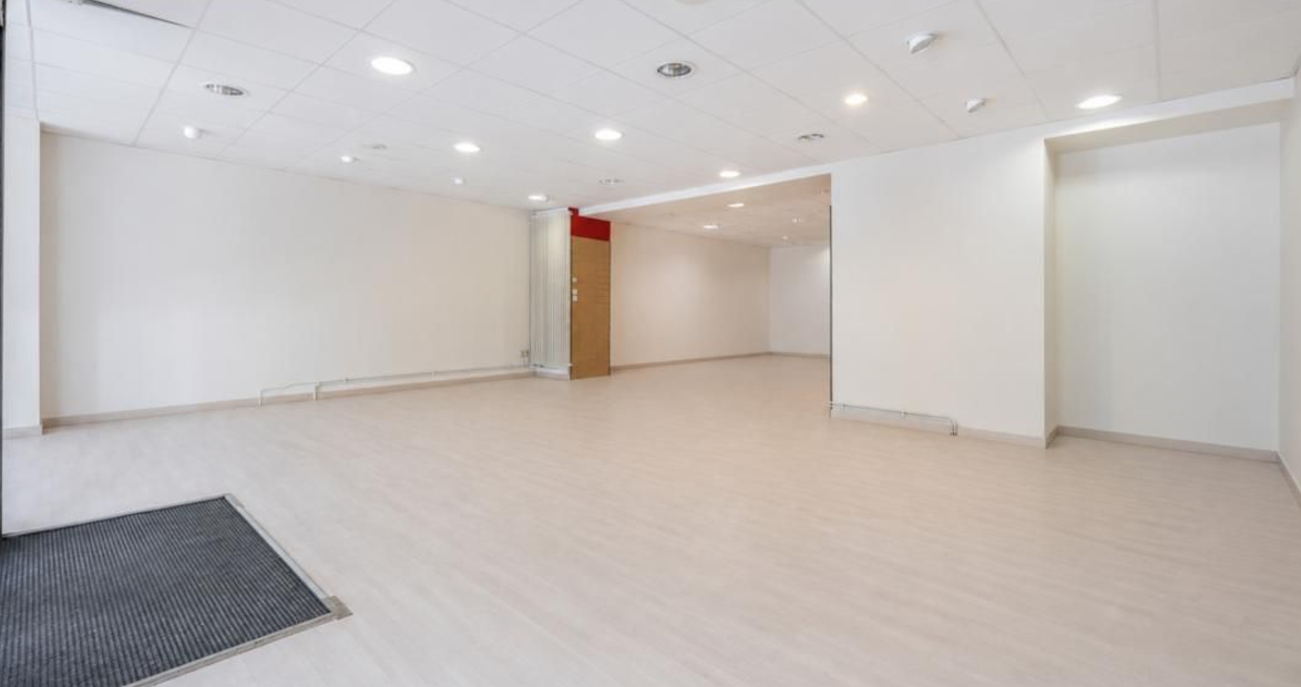 Location pure Local commercial 251 m² Sallanches - 3