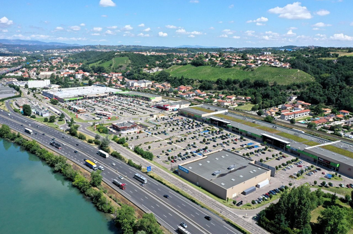 Location pure Local commercial 330 m² Chasse-sur-Rhône