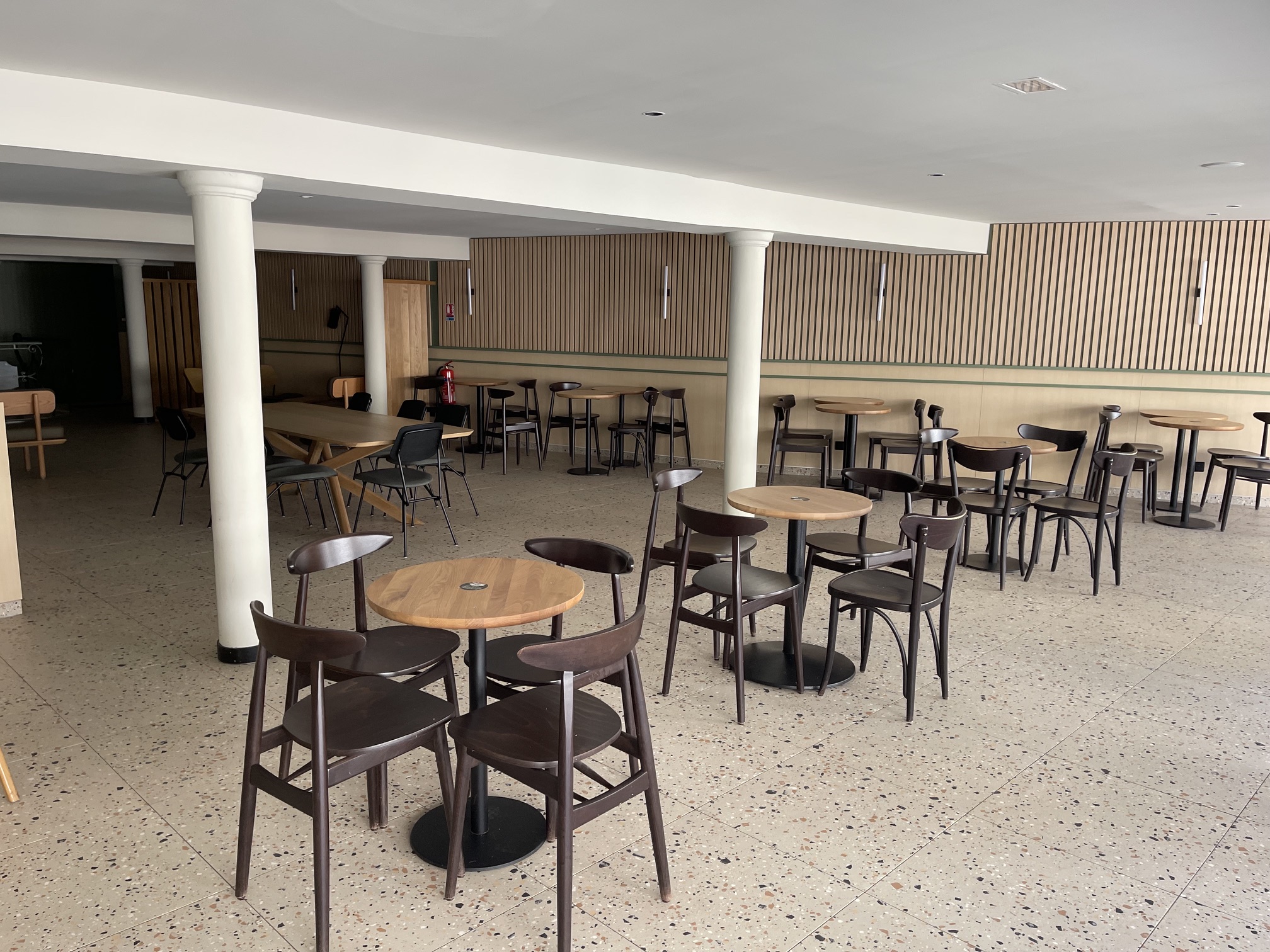 Location pure Local commercial 376 m² Limoges - 4