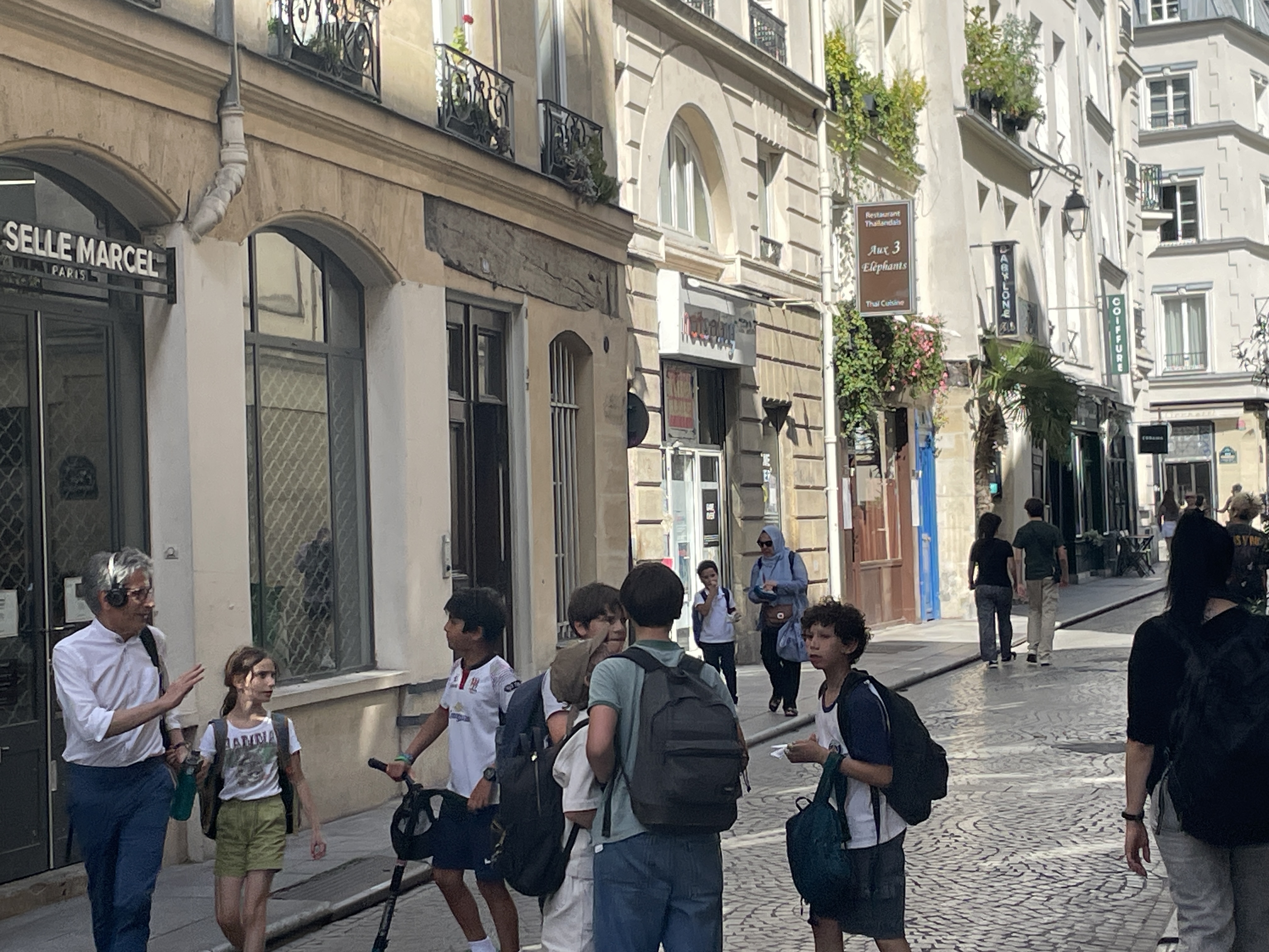 Location pure Local commercial 104 m² Paris 2e - 2