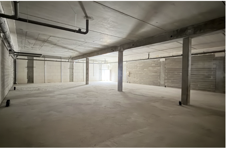 Location pure Local commercial 120 m² Champs-sur-Marne