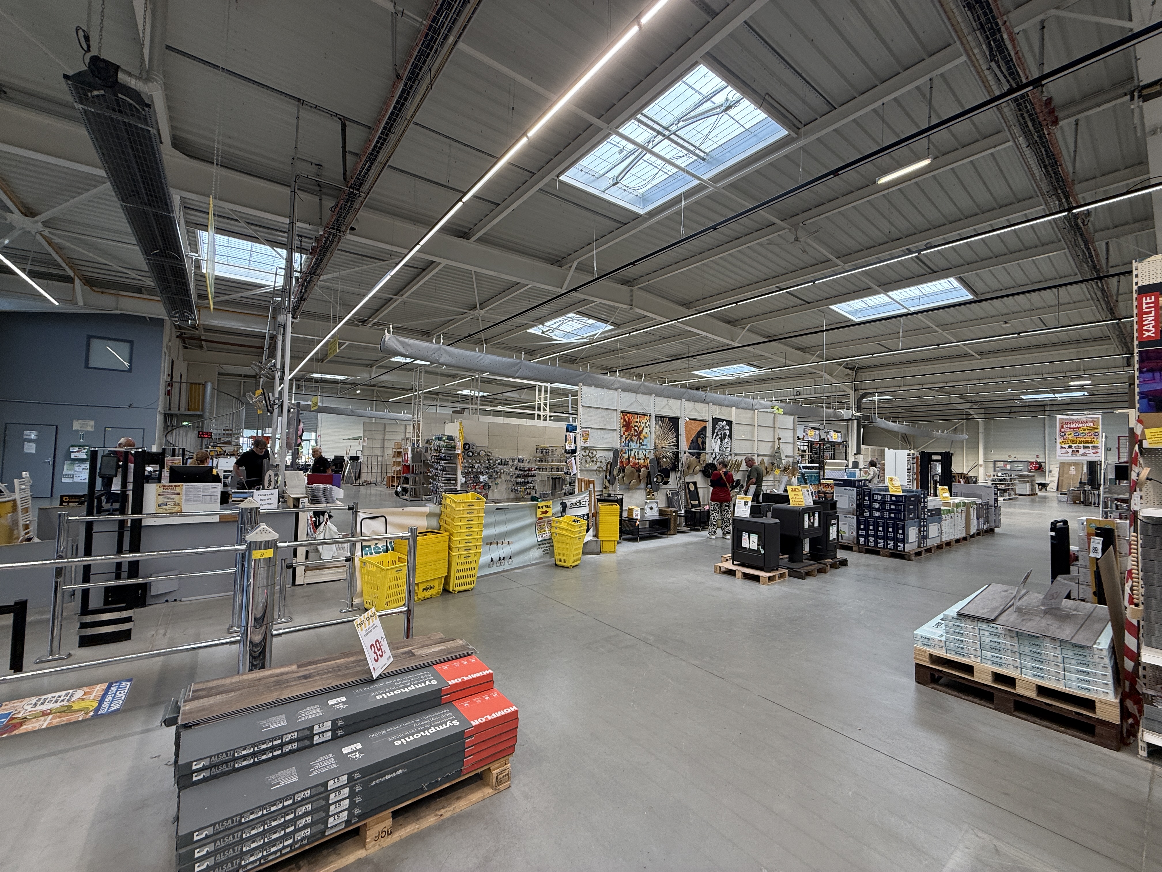 Location pure Local commercial 3 253 m² Roanne - 5