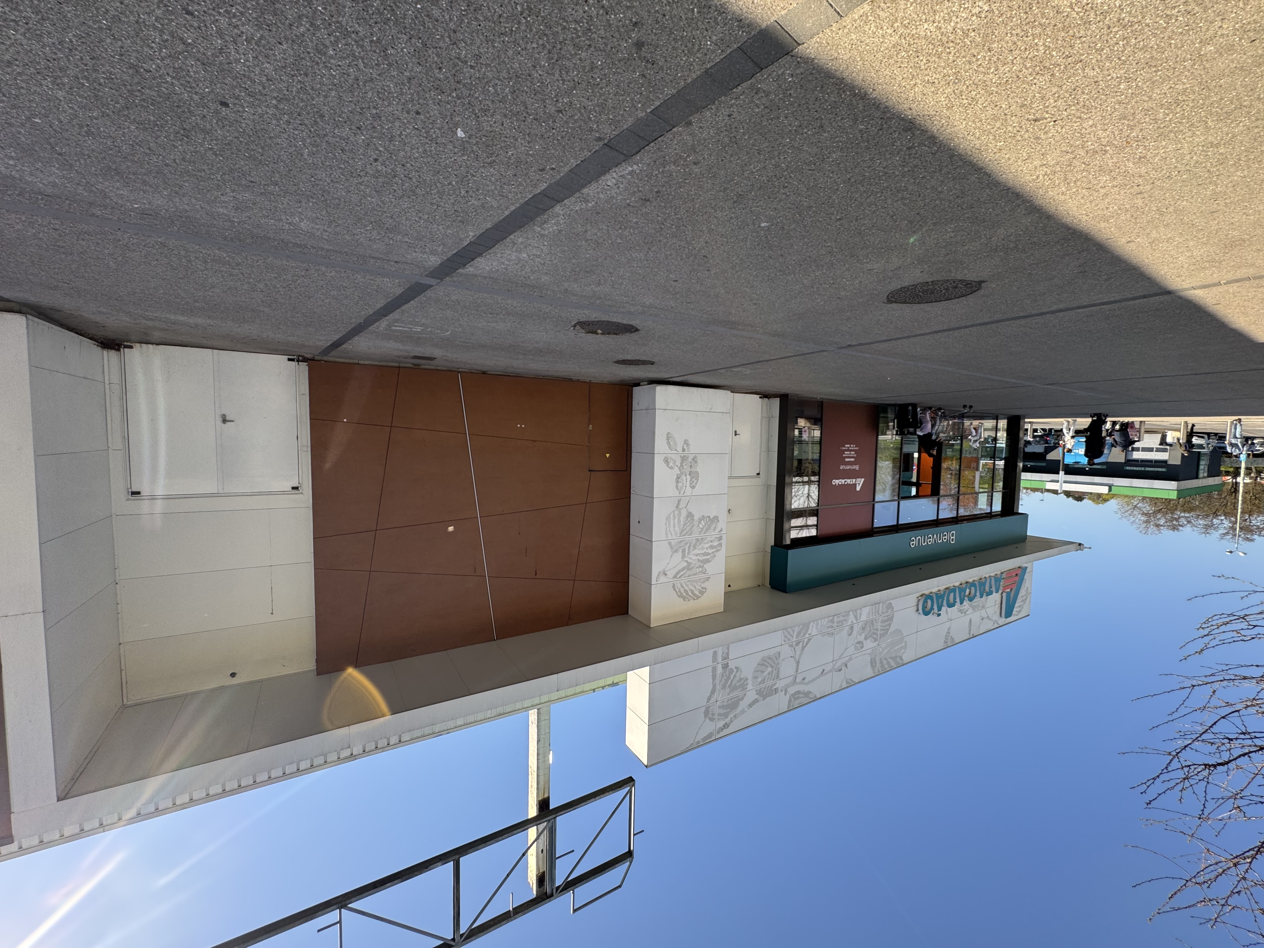 Location pure Local commercial 130 m² Aulnay-sous-Bois