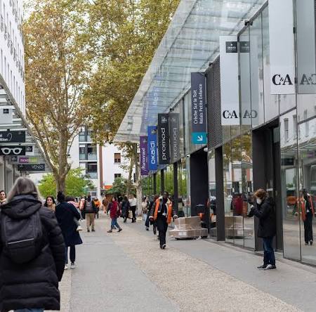 Location pure Local commercial 217 m² Montreuil - 3