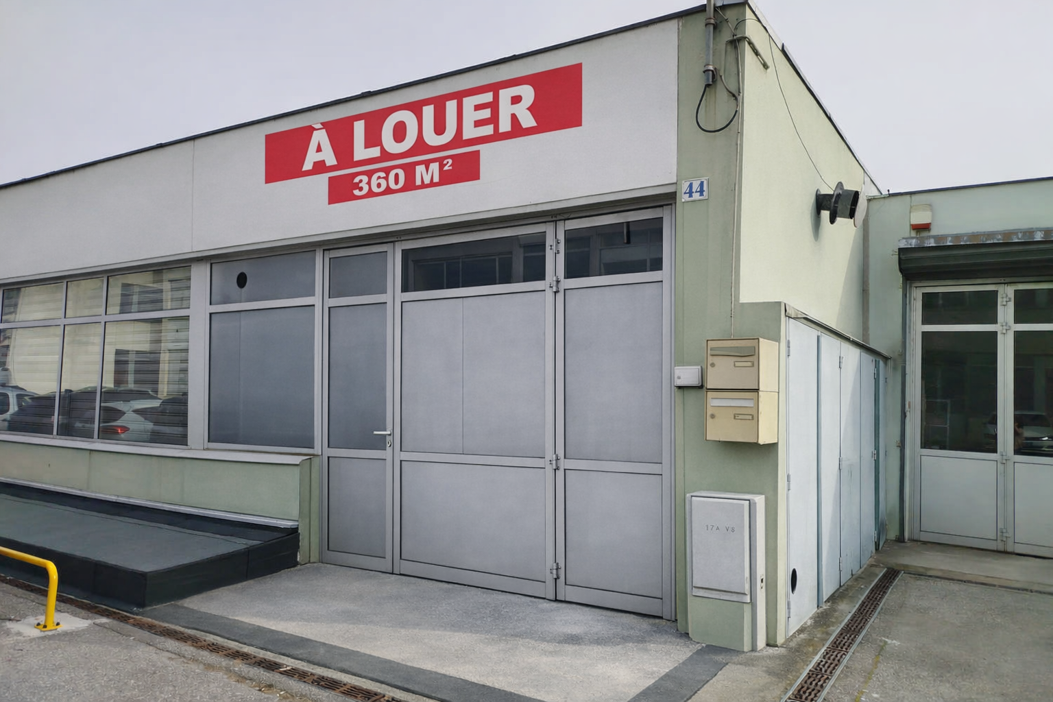 Location Entrepôt 362 m² Annecy