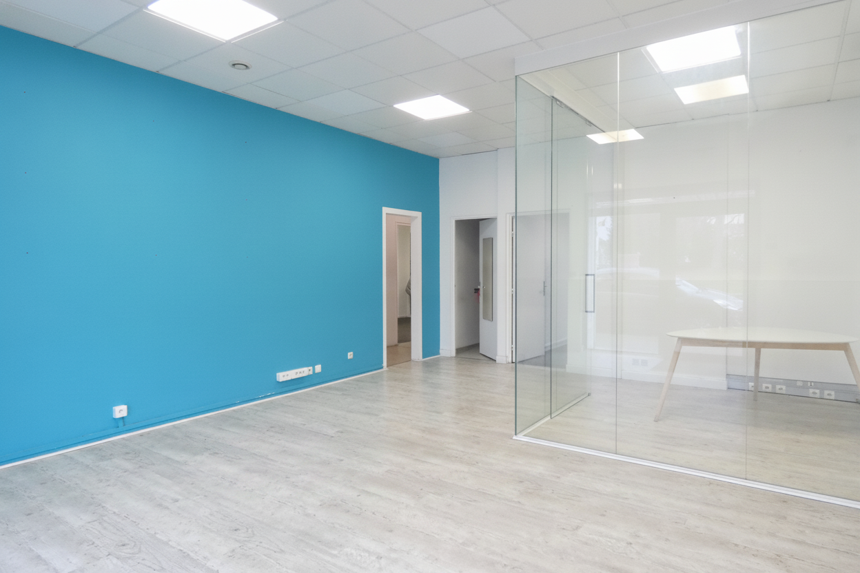 Location pure Local commercial 94 m² Allauch