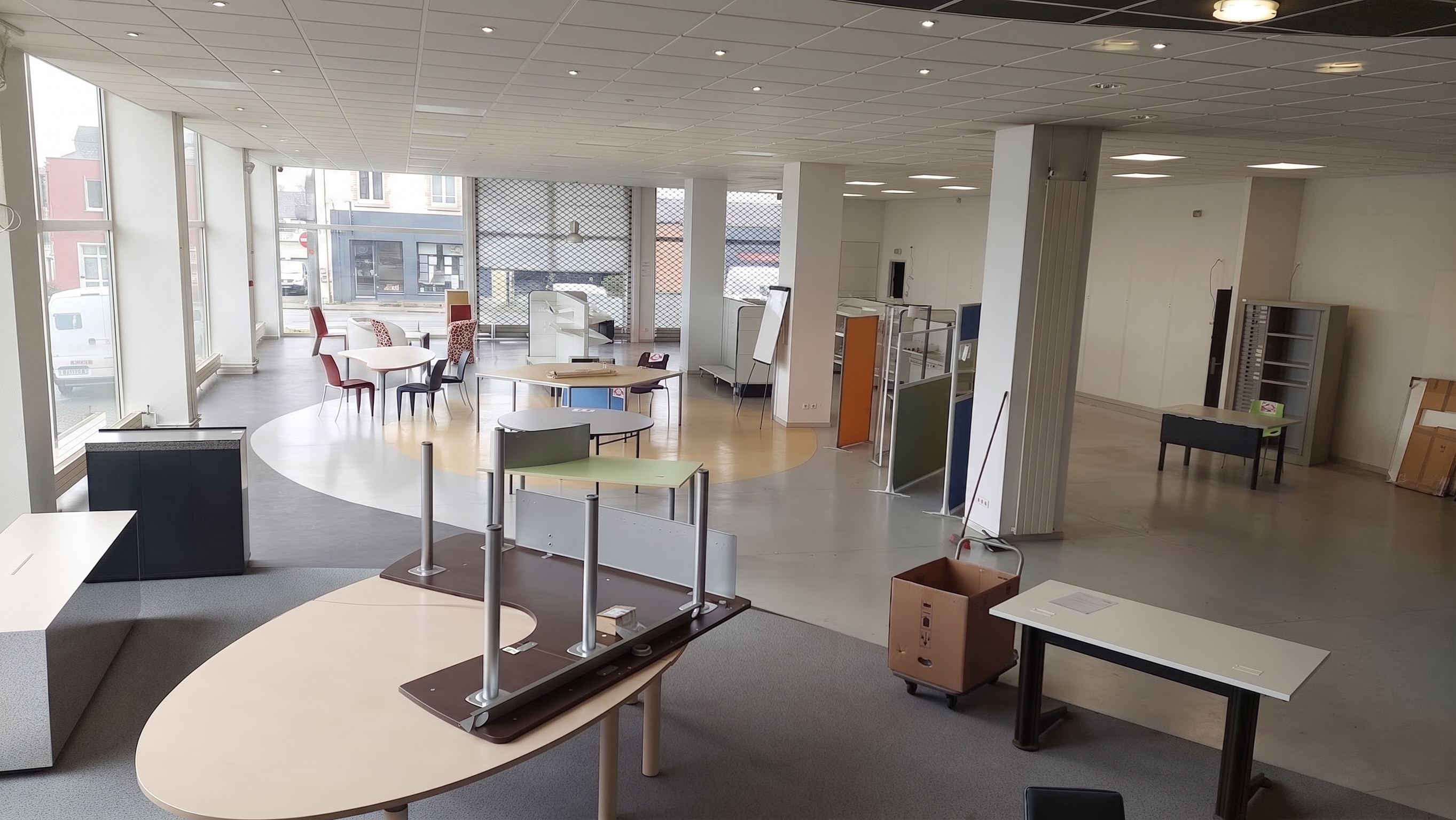 Vente de murs libres Local commercial 1 400 m² Belfort