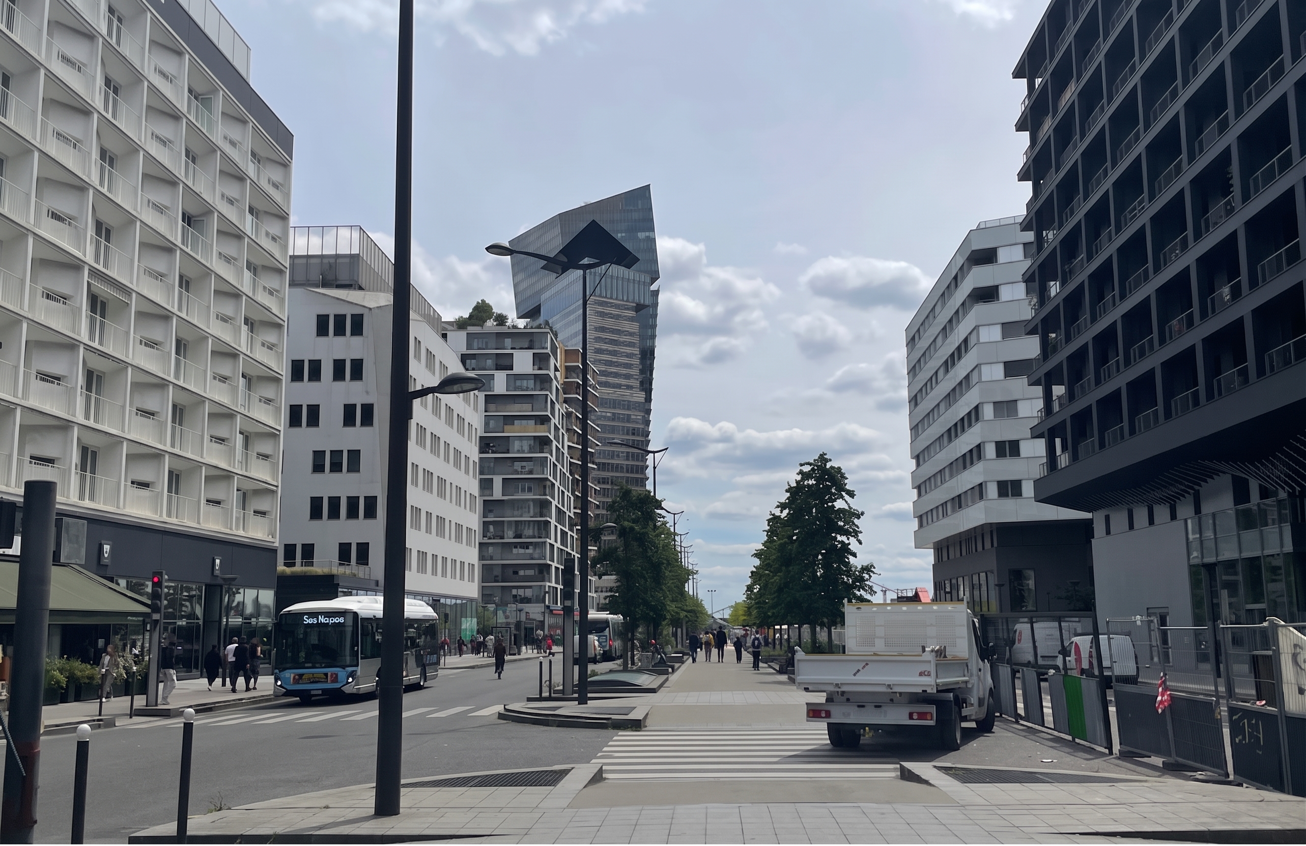 Location pure Local commercial 174 m² Paris - 3