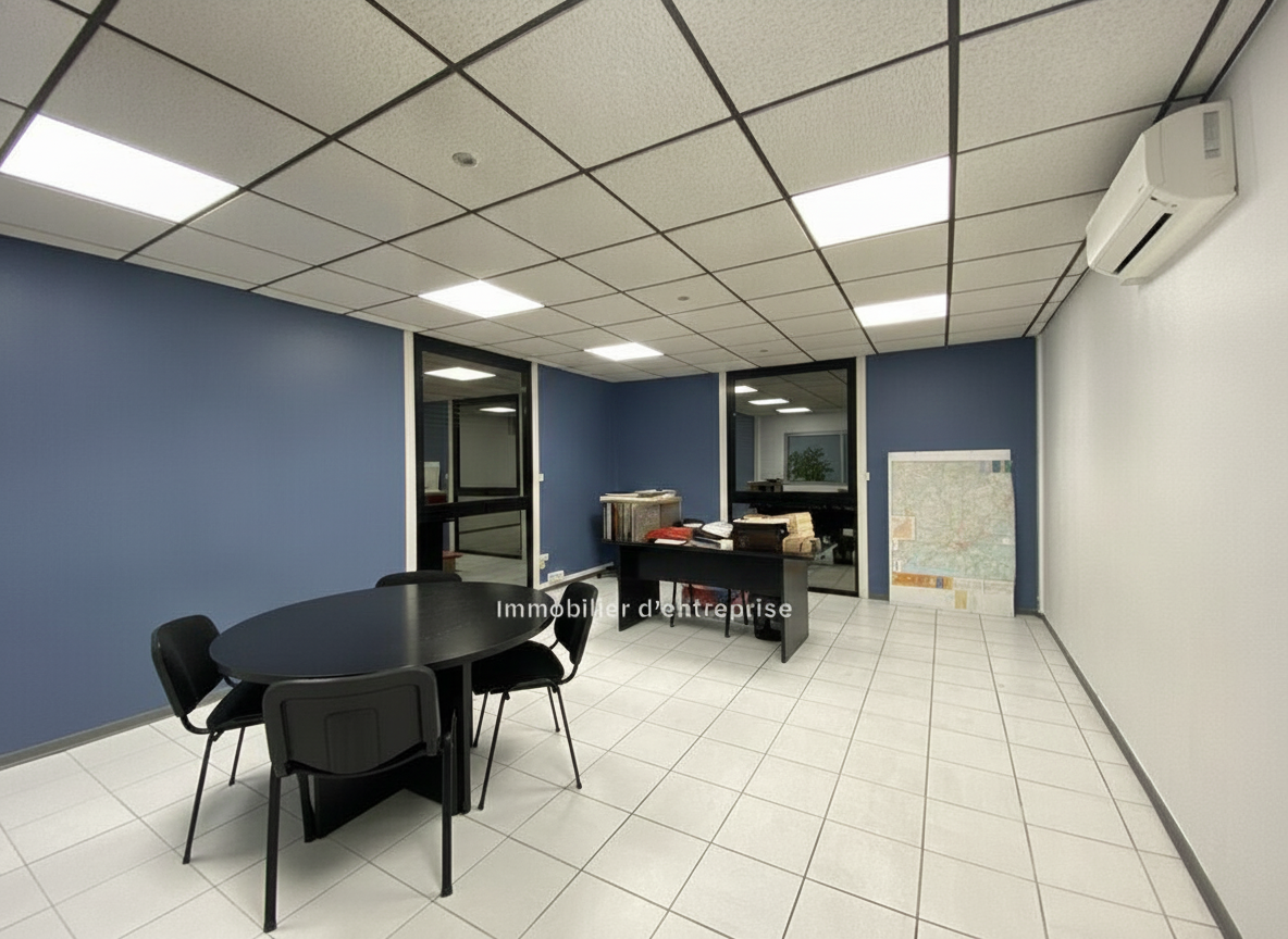 Vente de murs libres Entrepôt 2 120 m² Vayres - 4