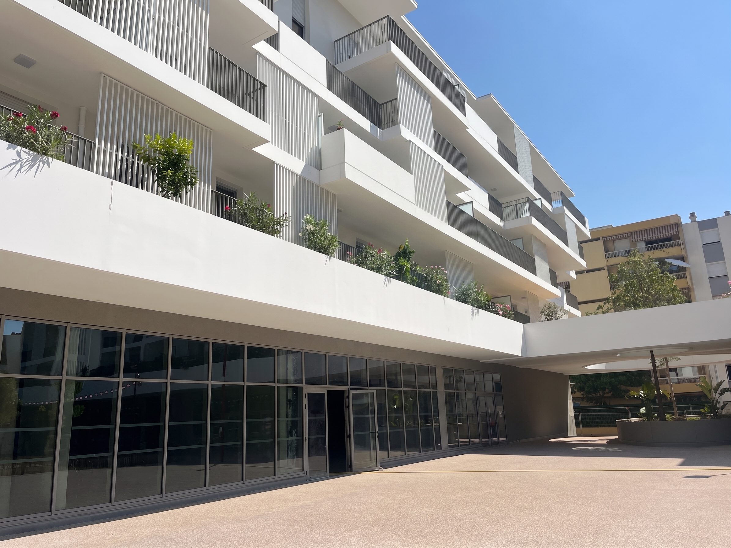 Vente de murs libres Local commercial 180 m² Saint-Laurent-du-Var - 4