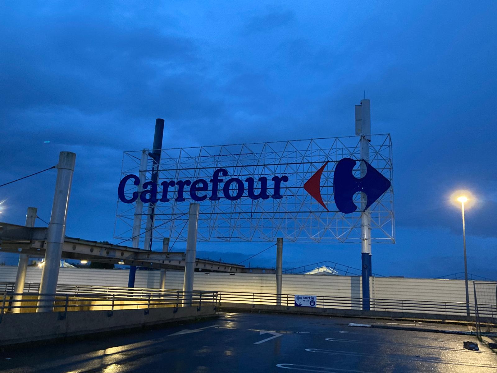 Location pure Local commercial 155 m² Massy
