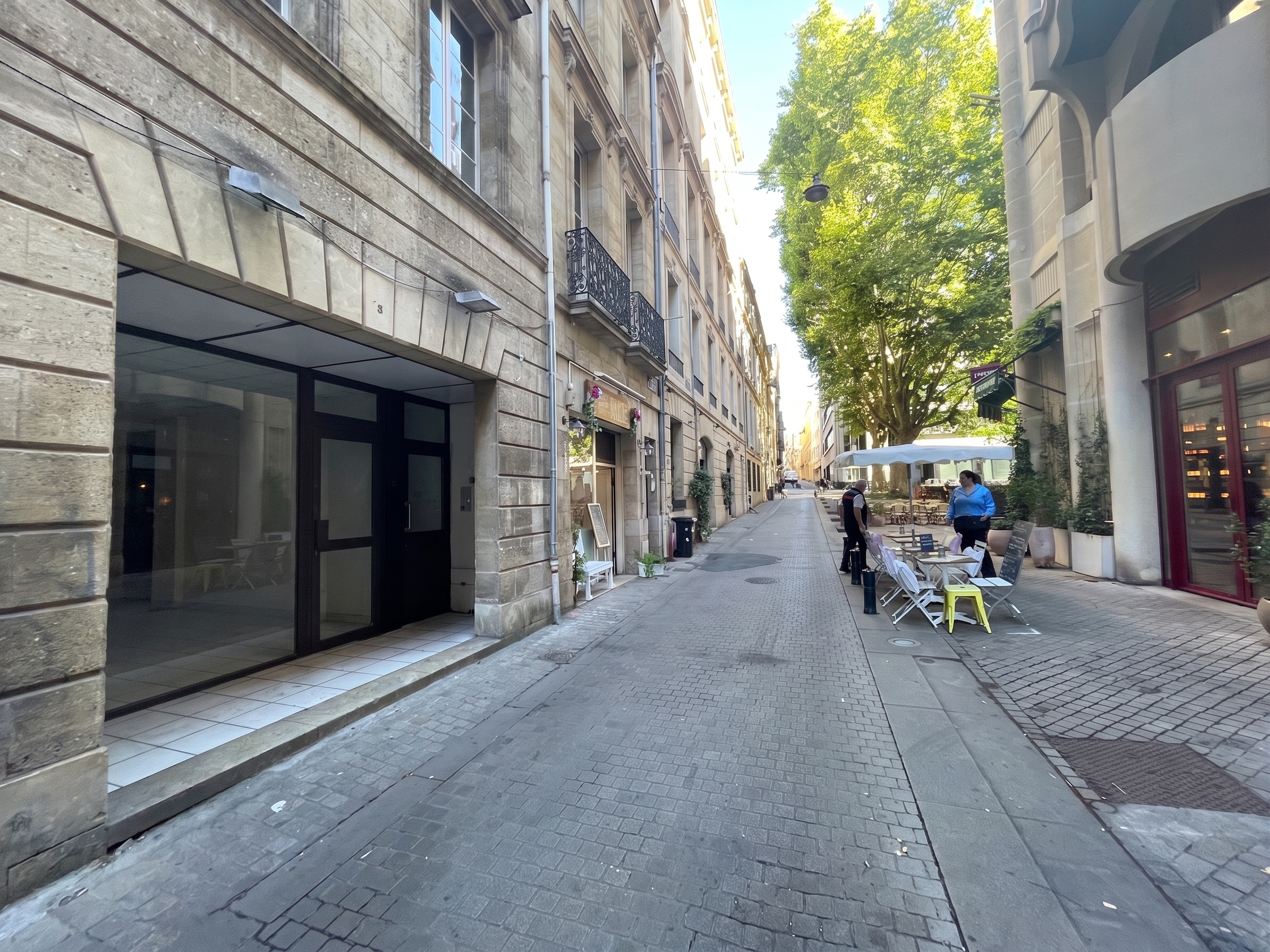 Location pure Local commercial 76 m² Bordeaux
