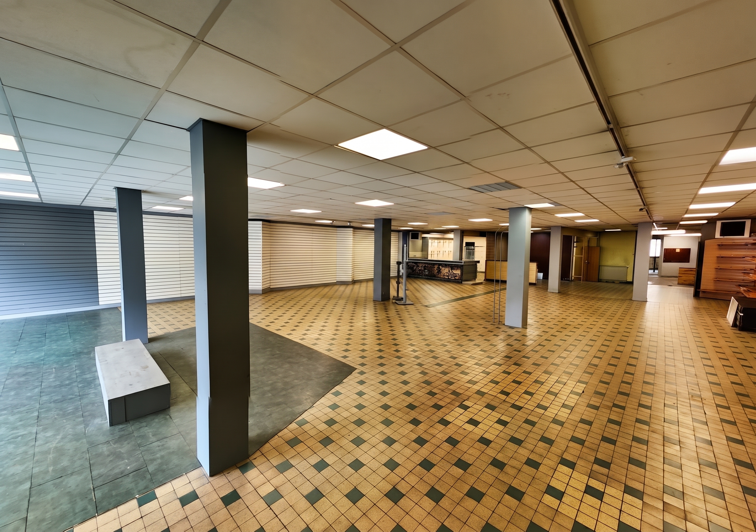 Location avec droit d'entrée Local commercial 500 m² Libourne - 4