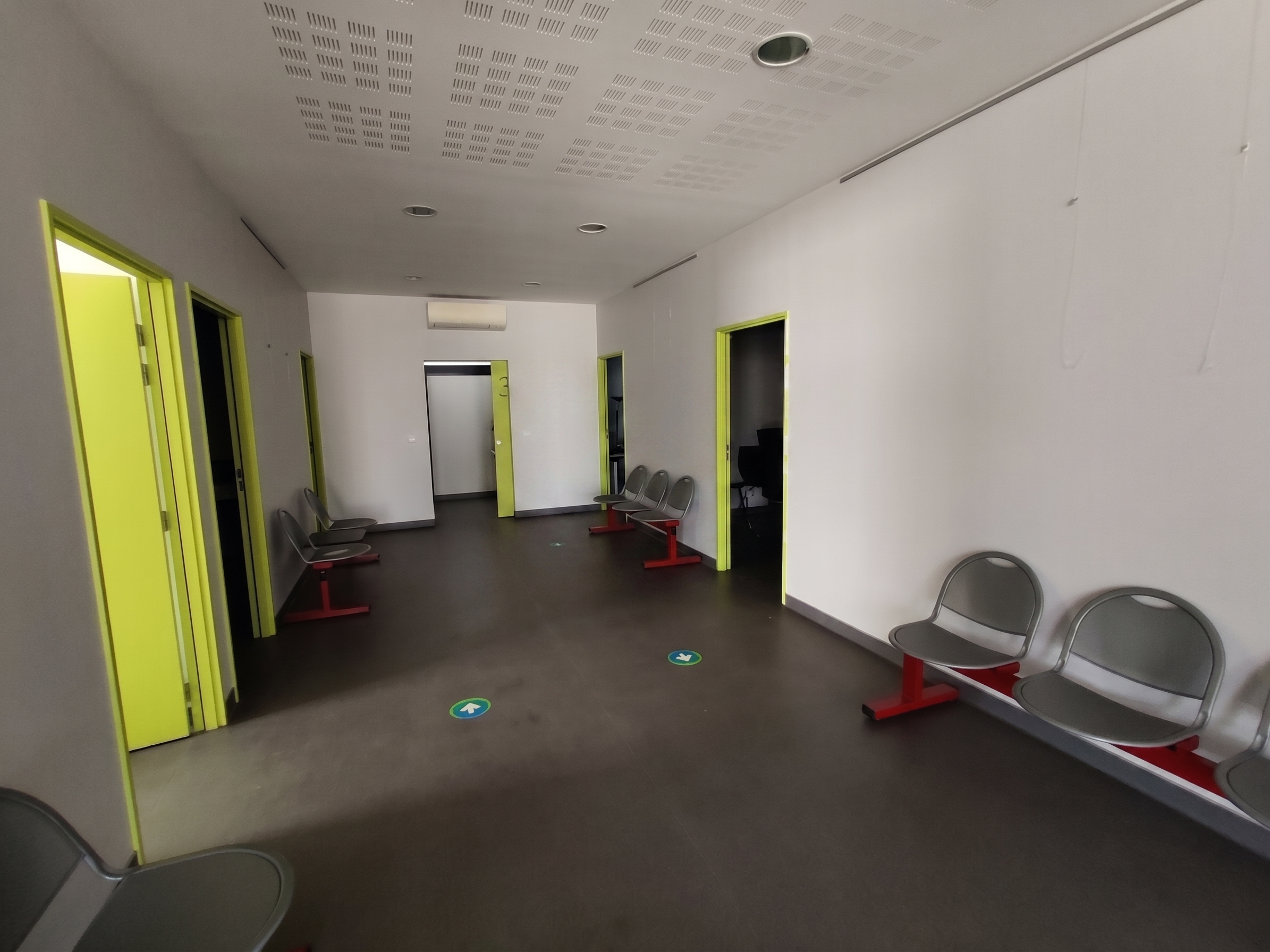 Location pure Local commercial 200 m² Coutras - 3