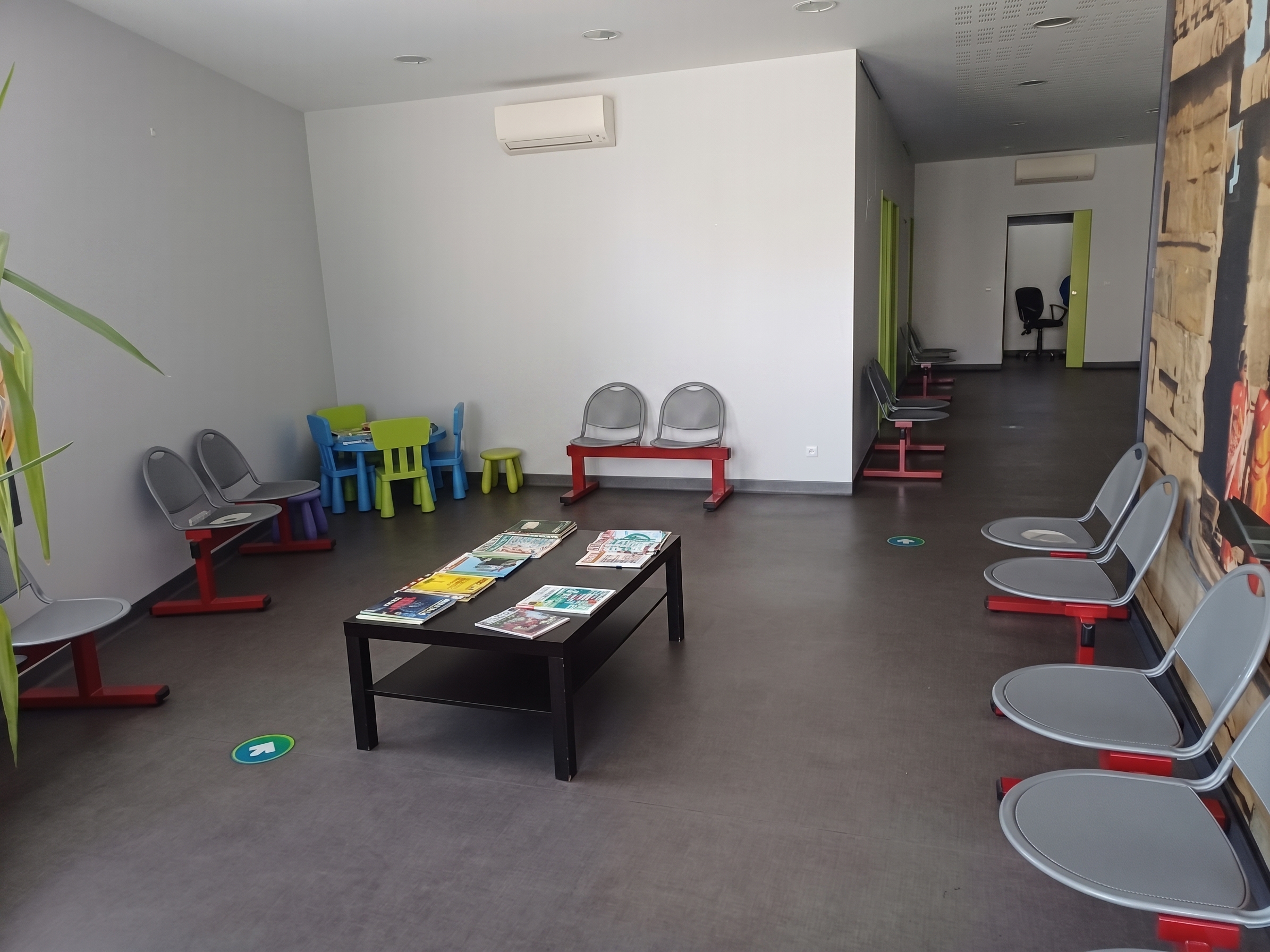 Location pure Local commercial 200 m² Coutras - 4