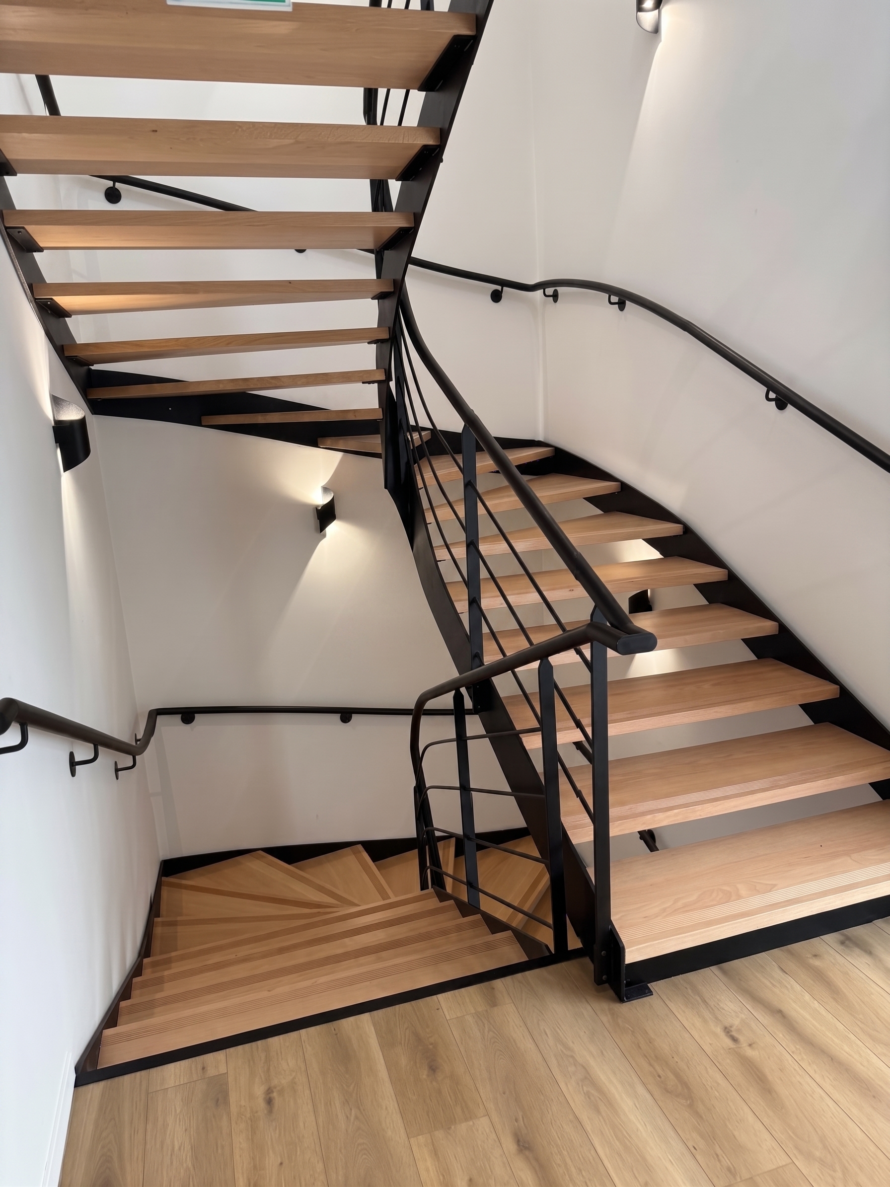 Location pure Local commercial 80 m² Bordeaux - 8