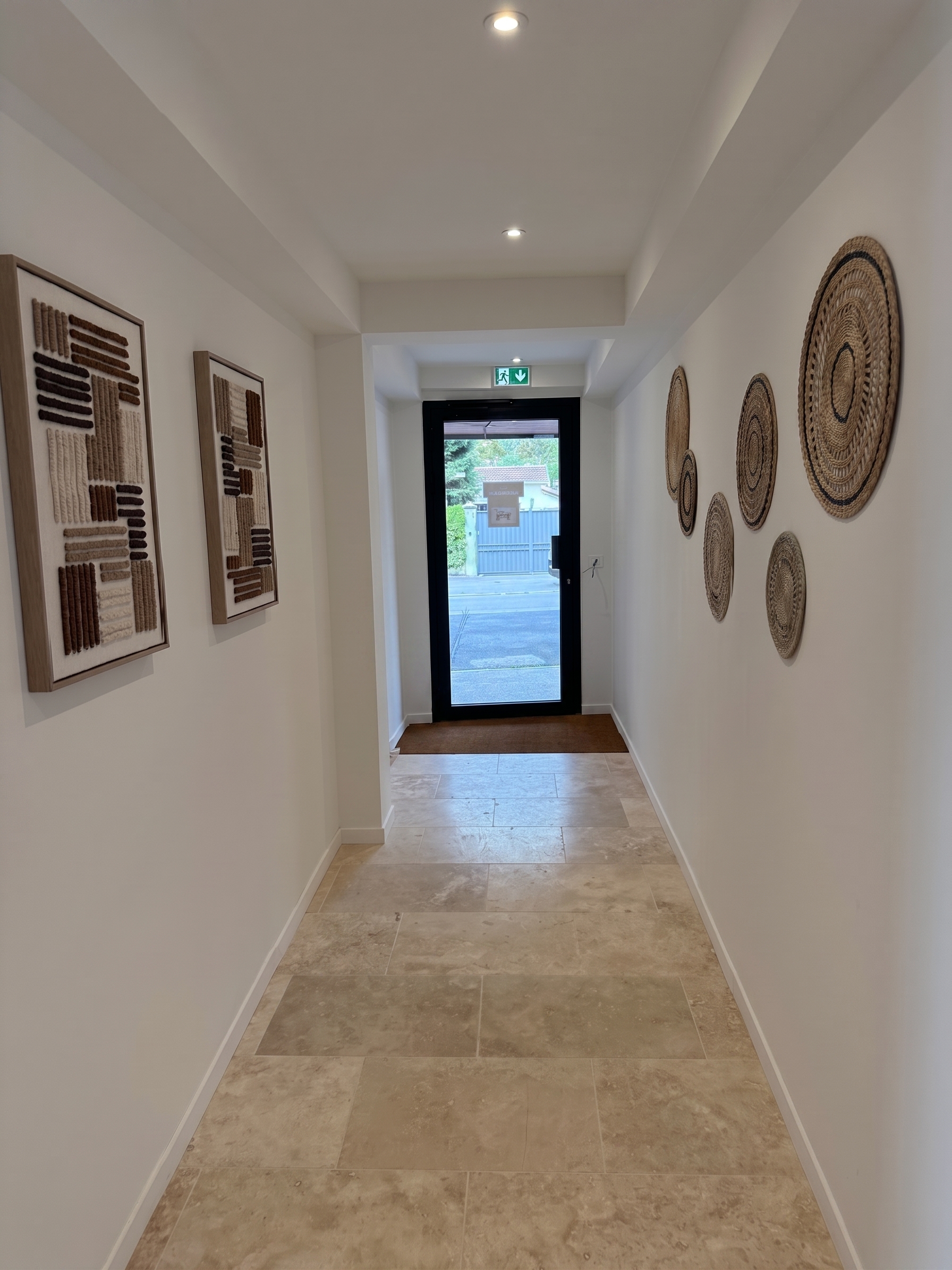 Location pure Local commercial 80 m² Bordeaux - 9