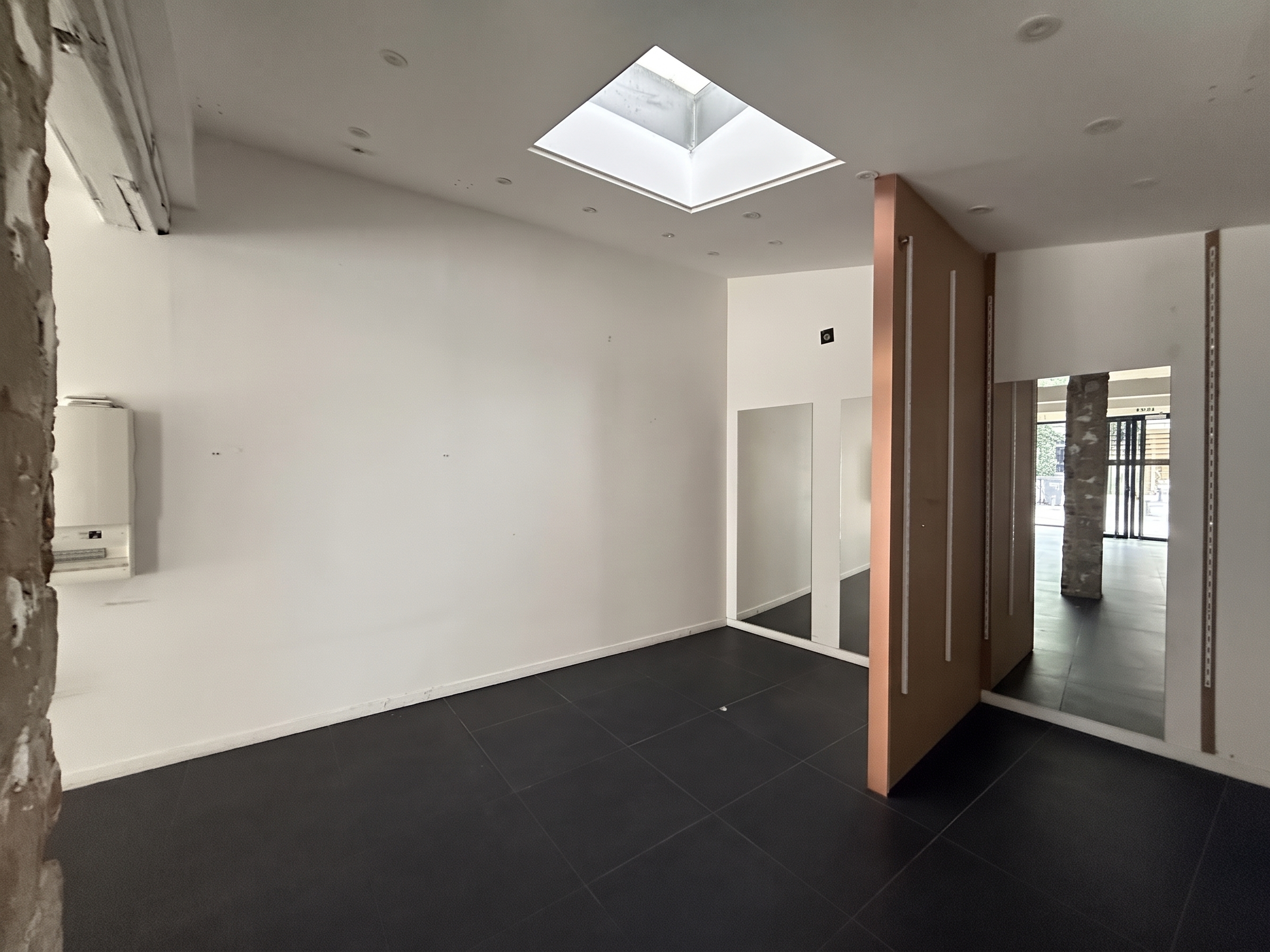 Location pure Local commercial 56 m² Lille - 4