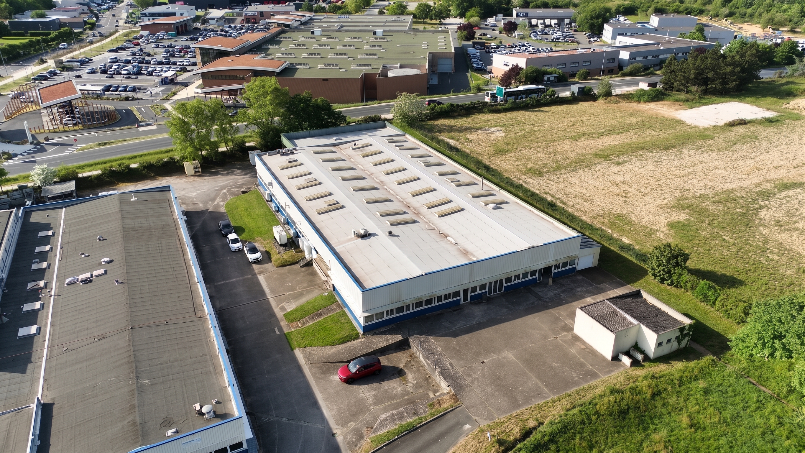 Location pure Local commercial 355 m² Artigues-près-Bordeaux