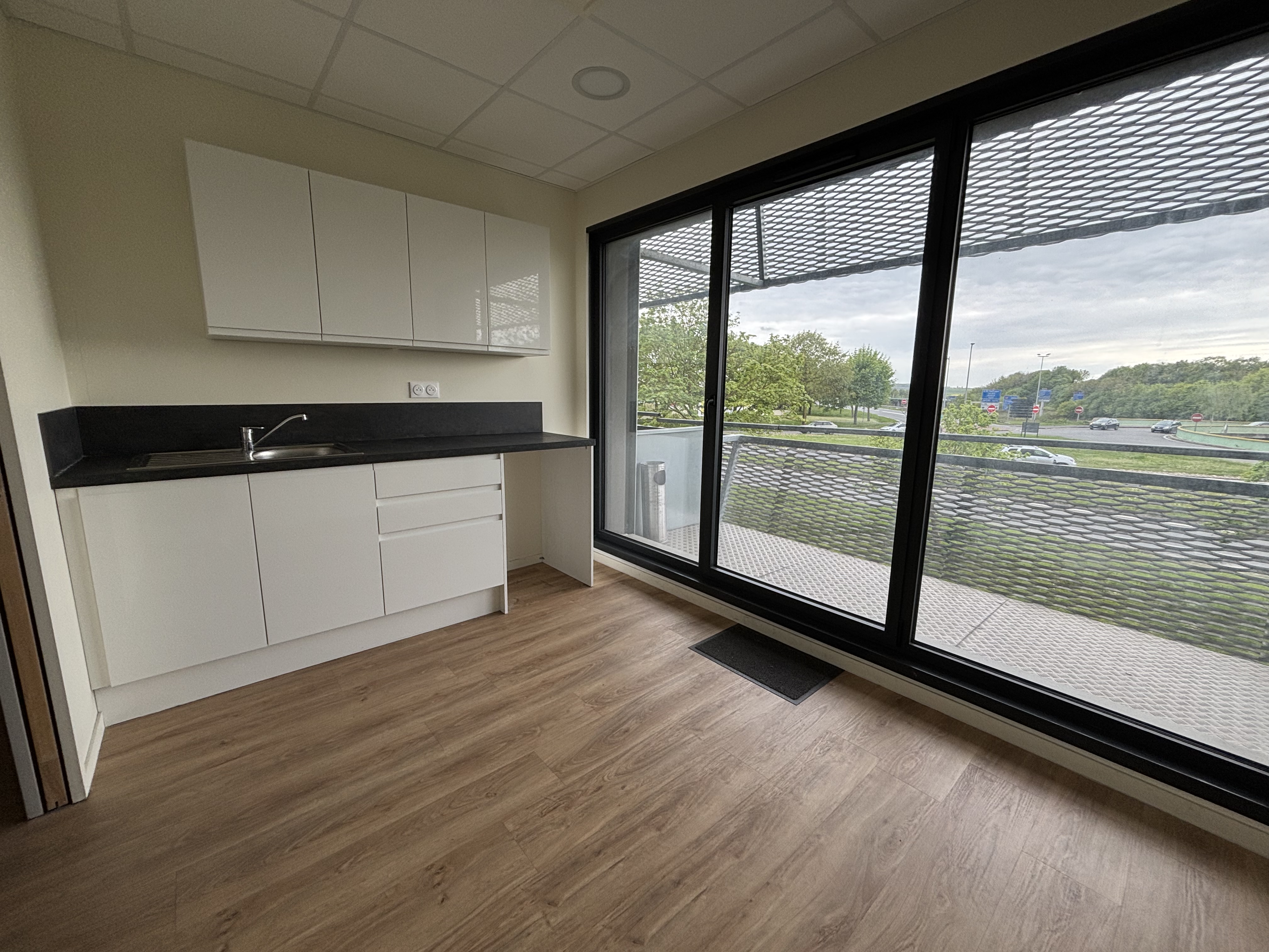 Location Bureaux 80 m² Longueau - 2