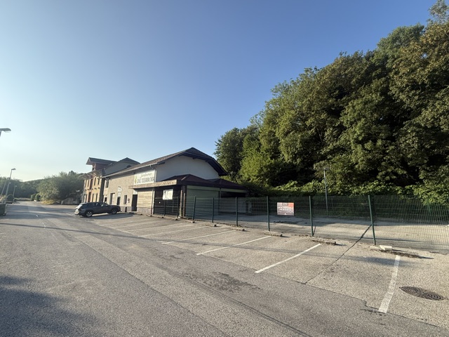 Location pure Local commercial 252 m² Frangy