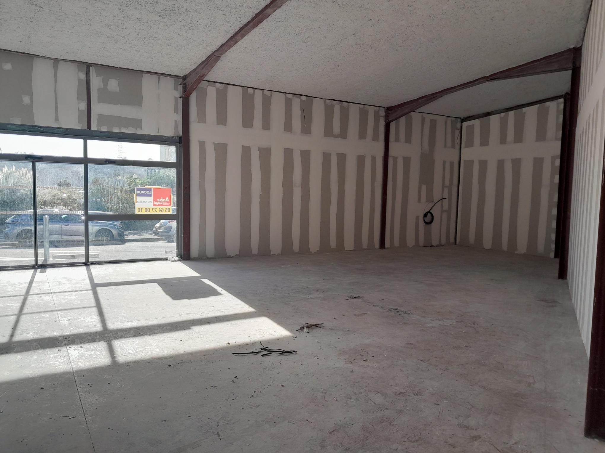 Location pure Local commercial 236 m² Lons - 4