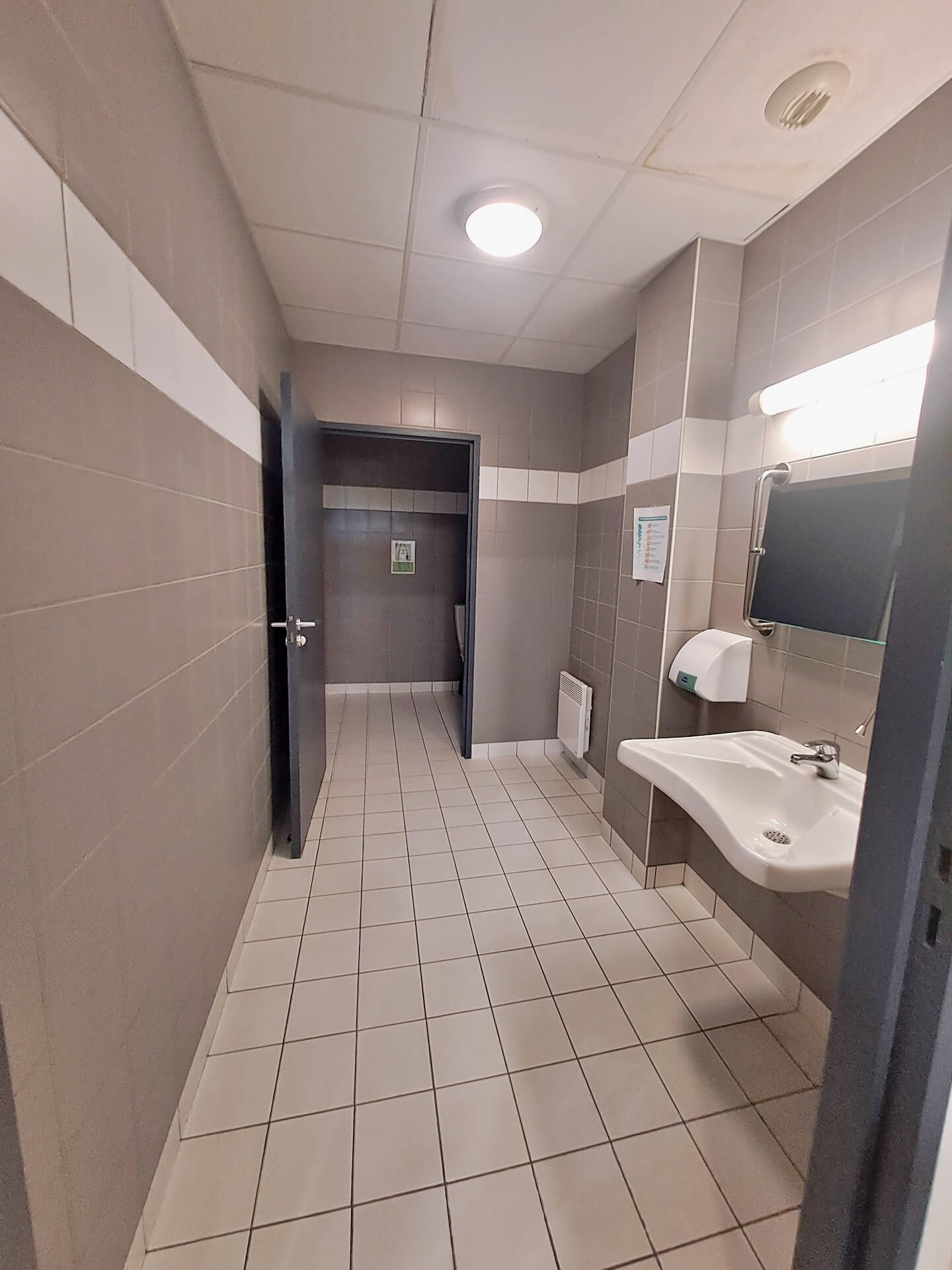 Location pure Local commercial 250 m² Ancenis-Saint-Géréon - 7